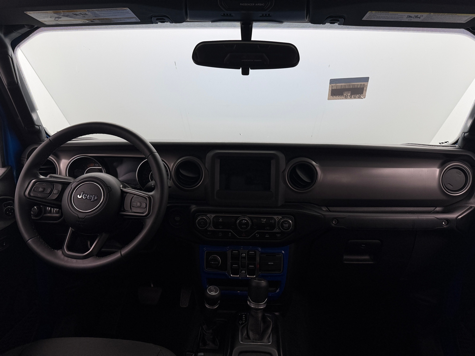 Thumbnail: 2021 Jeep Gladiator - 3