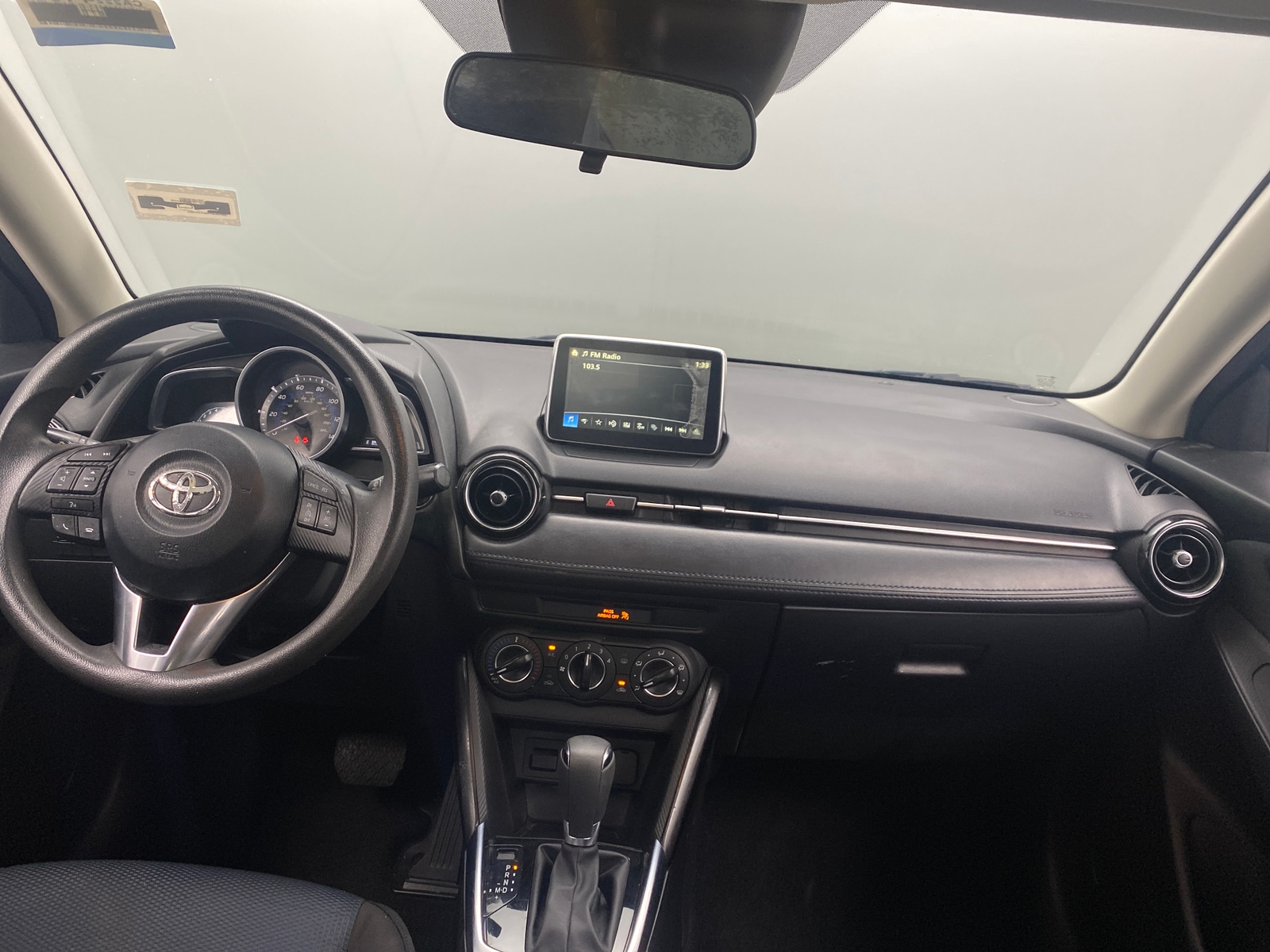 Thumbnail: 2018 Toyota Yaris iA - 3