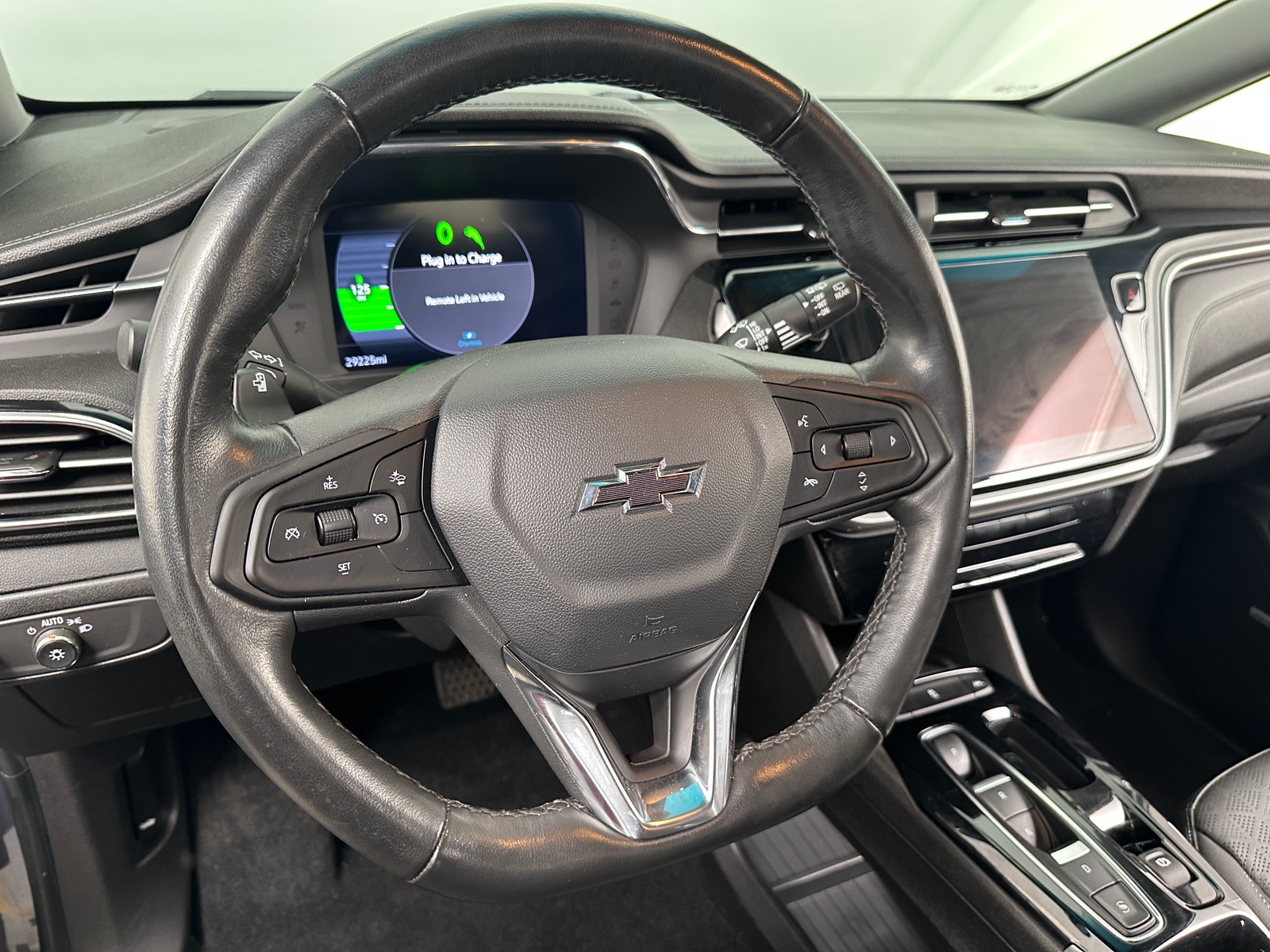 Thumbnail: 2023 Chevrolet Bolt EV - 4