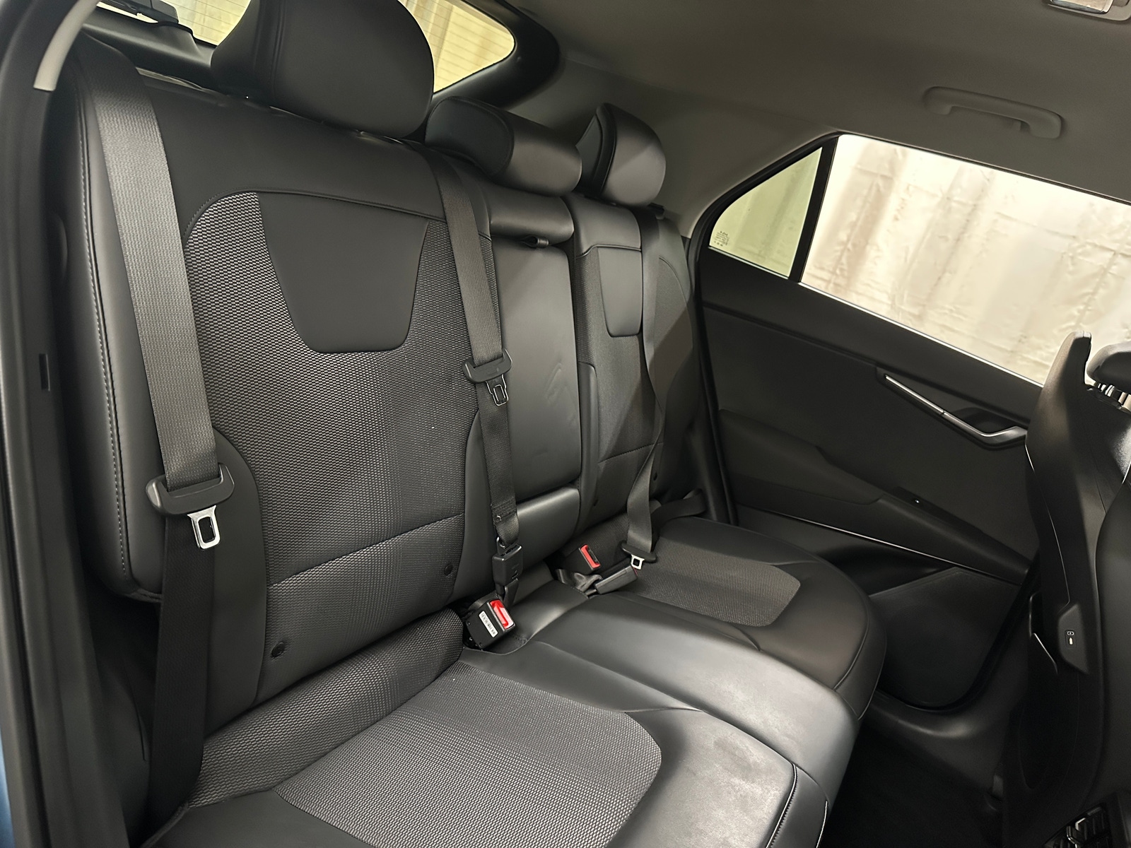 Thumbnail: 2023 Kia Niro - 6