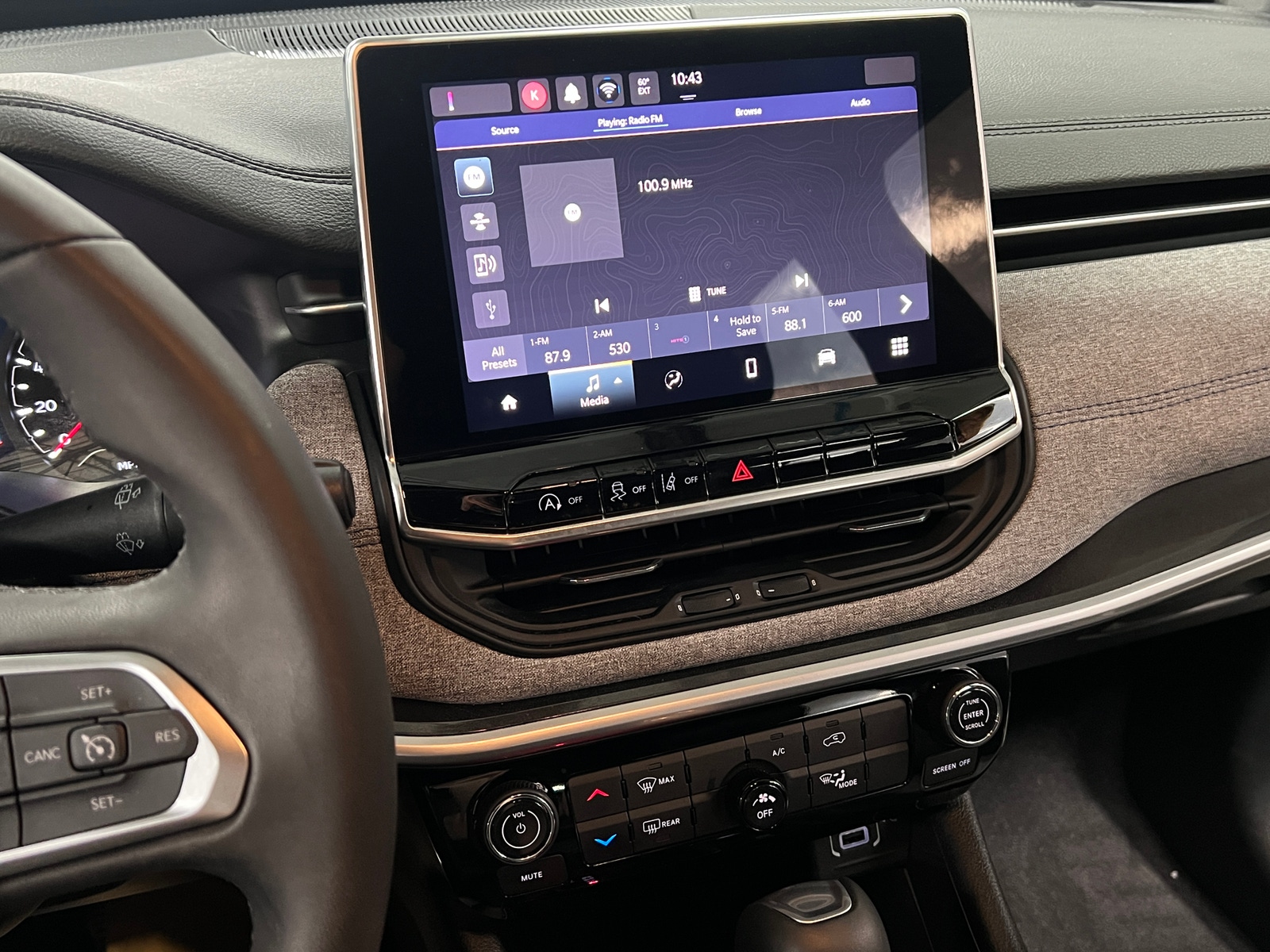 Thumbnail: 2024 Jeep Compass - 3