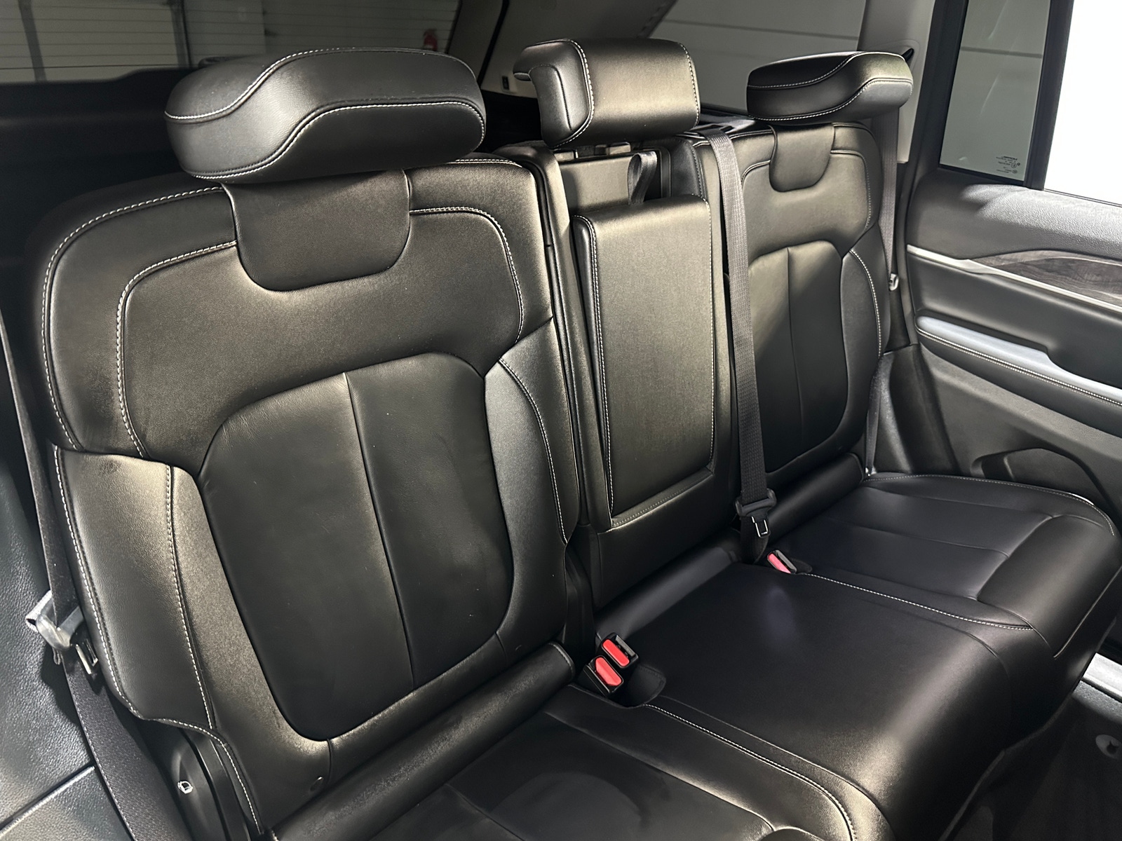 Thumbnail: 2022 Jeep Grand Cherokee - 5