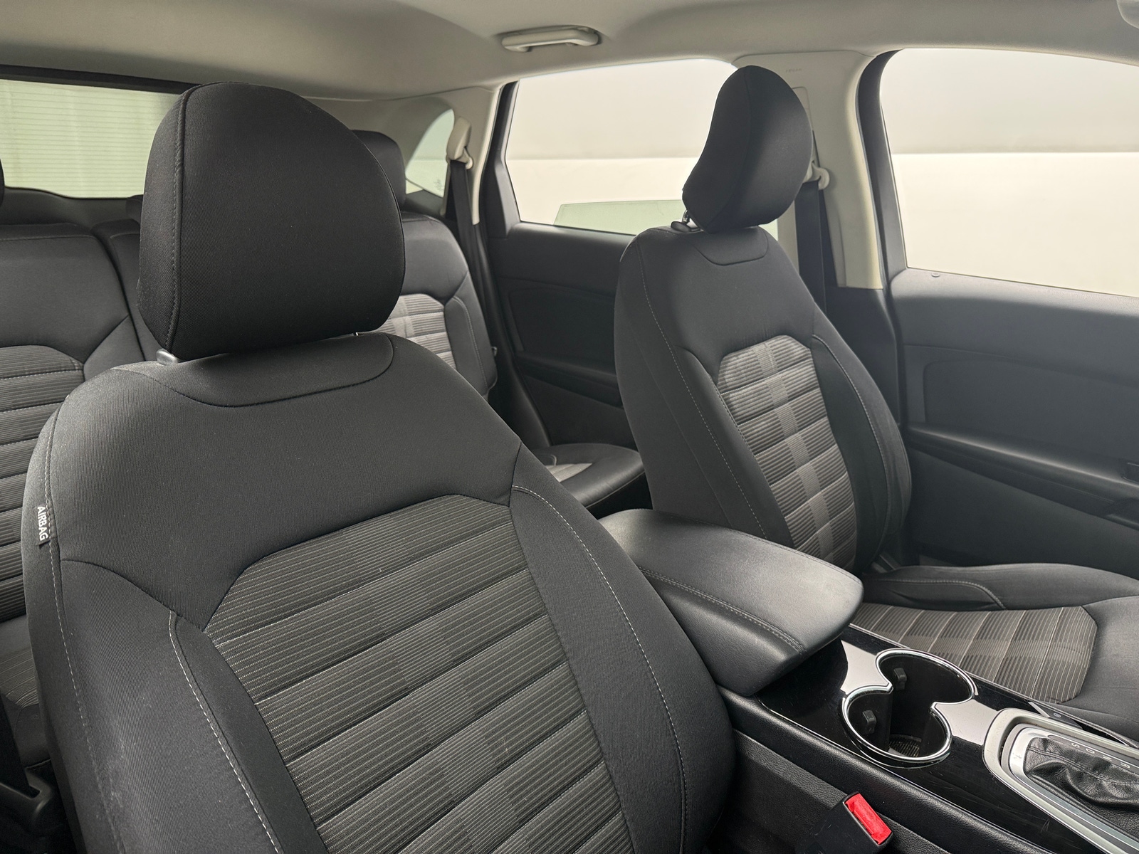 Thumbnail: 2016 Ford Edge - 2