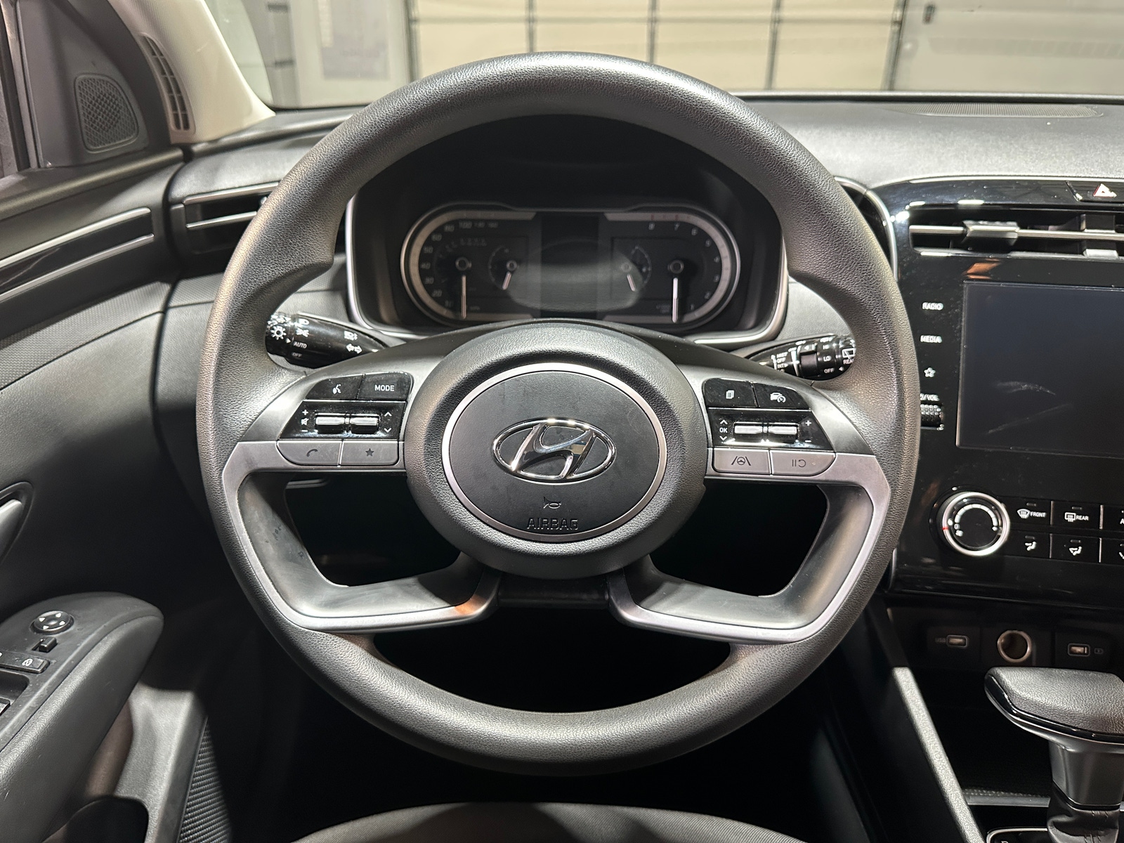 Thumbnail: 2022 Hyundai Tucson - 5