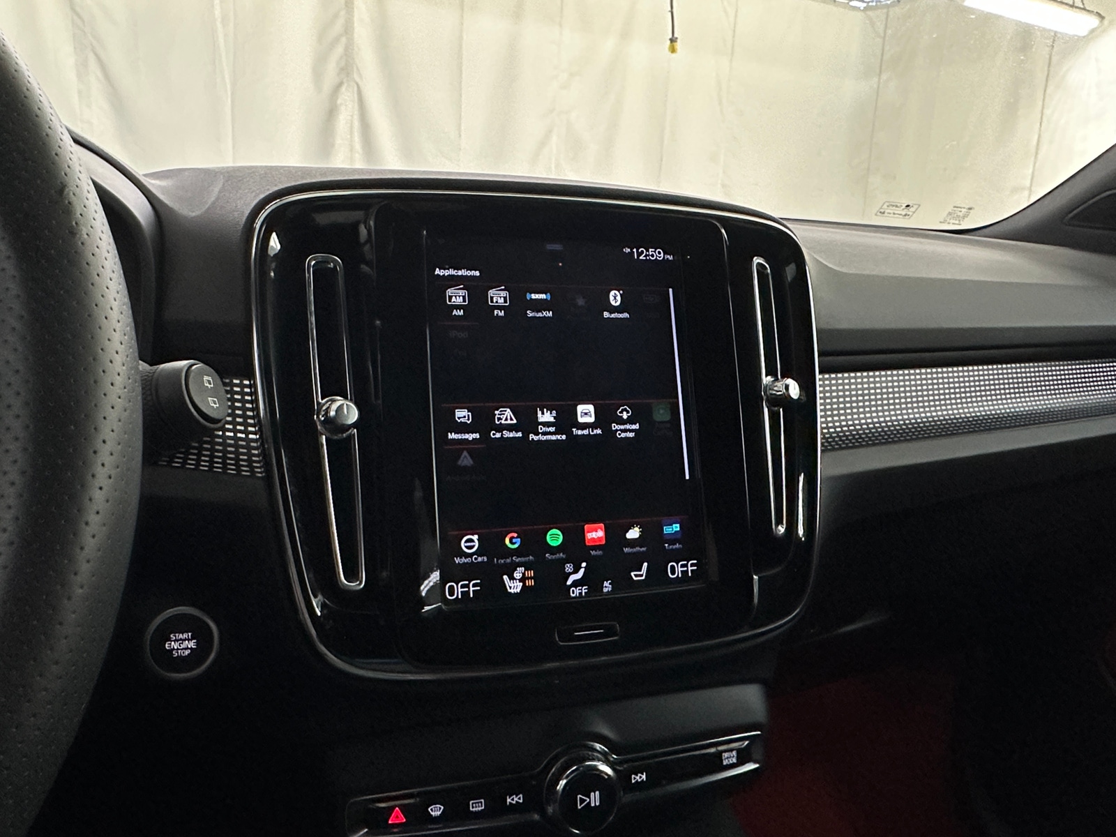 Thumbnail: 2020 Volvo XC40 - 3