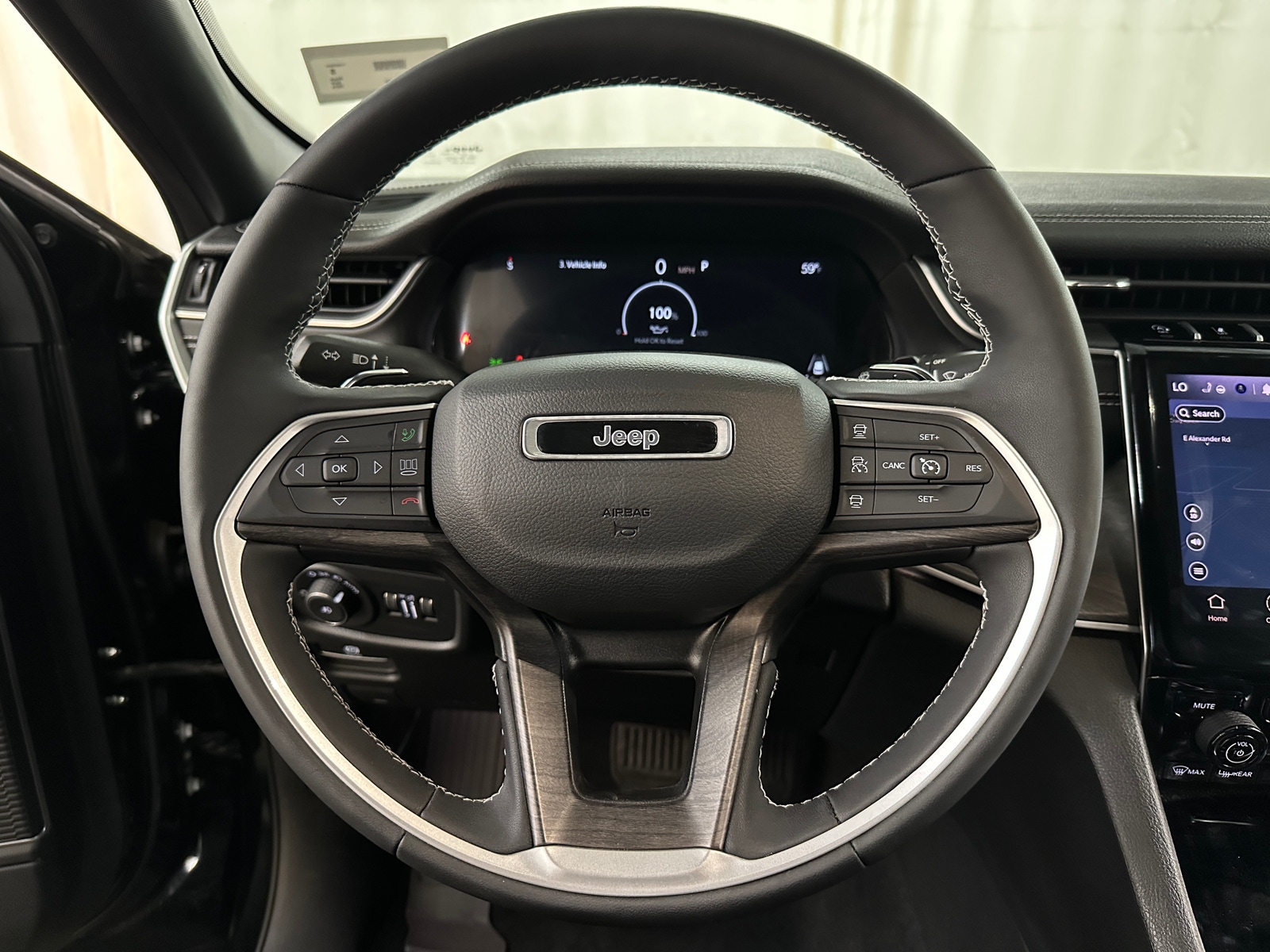 Thumbnail: 2024 Jeep Grand Cherokee - 4