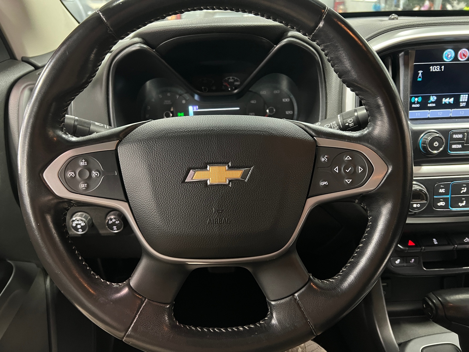 Thumbnail: 2016 Chevrolet Colorado - 4