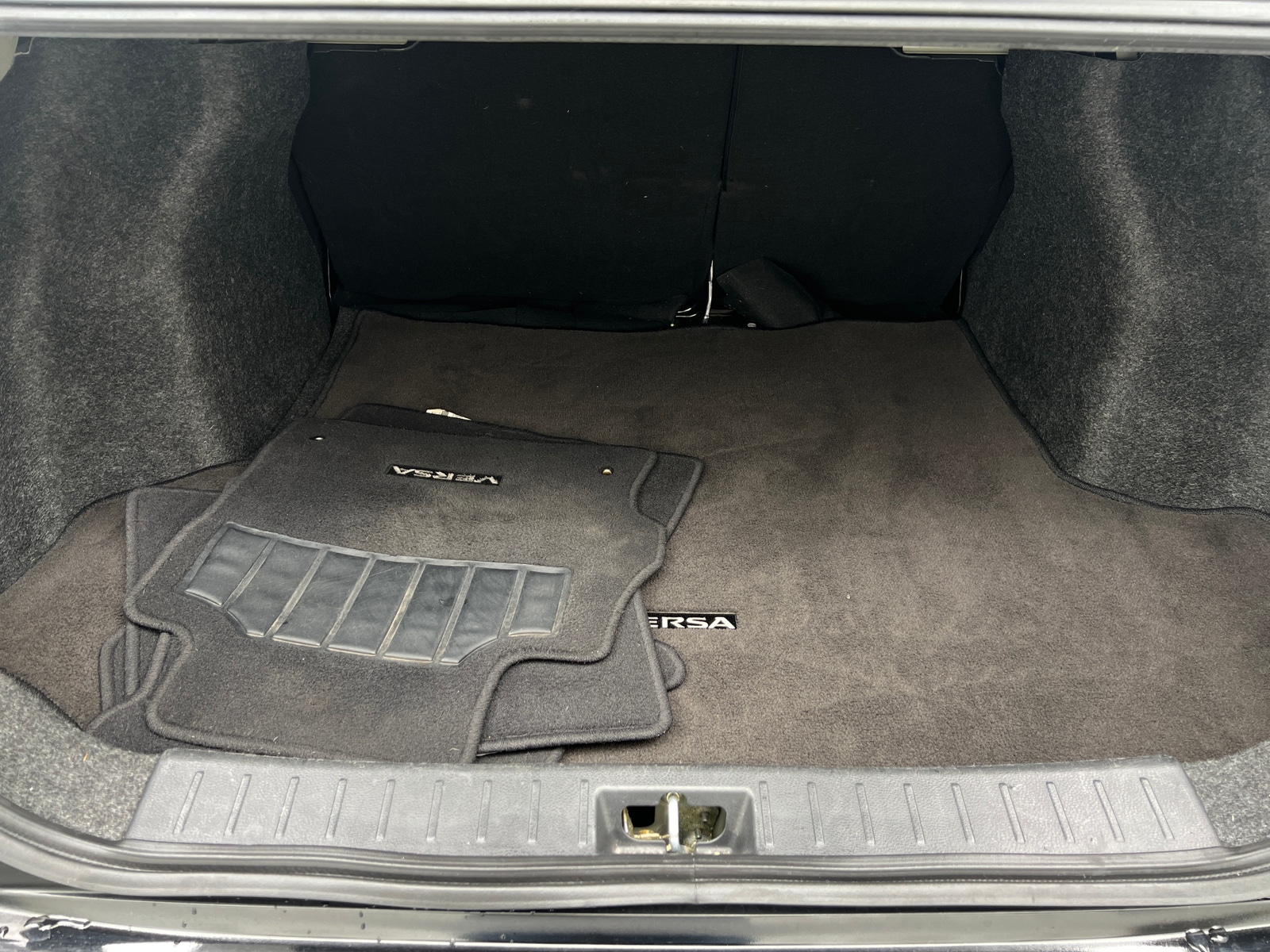 Thumbnail: 2021 Nissan Versa - 7