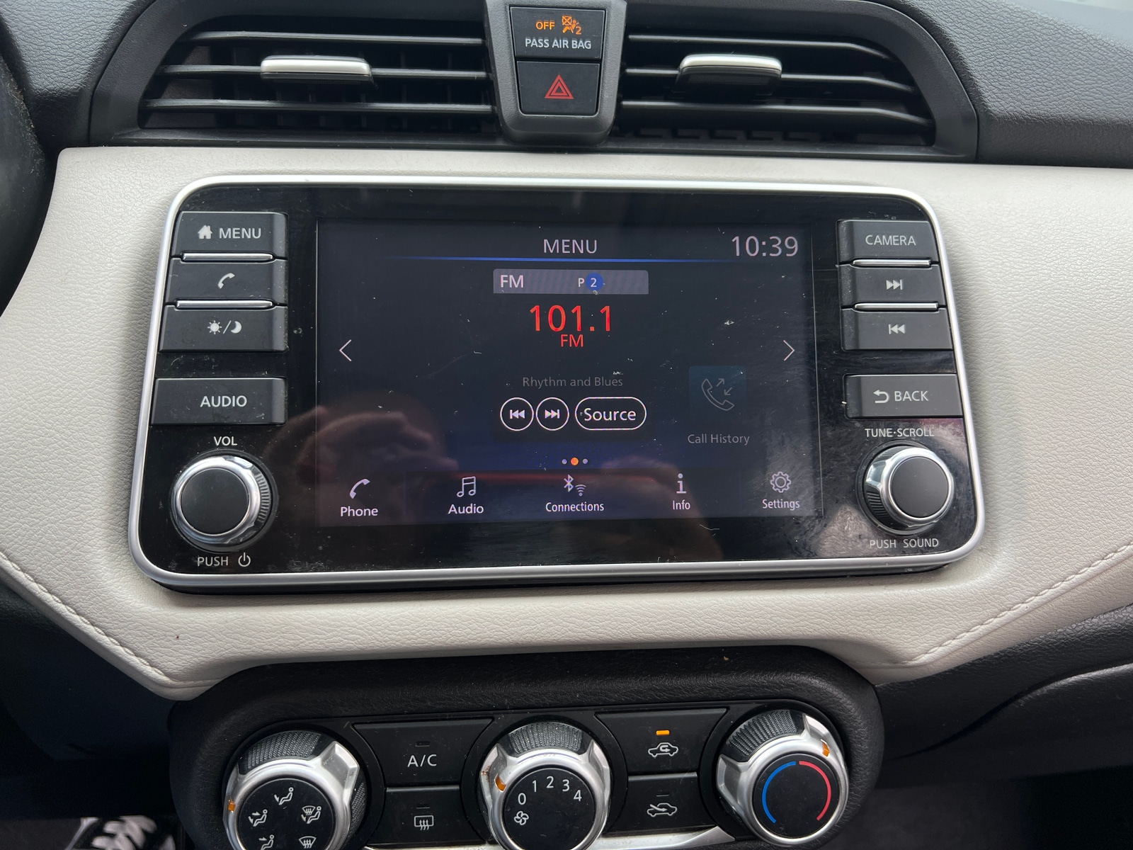 Thumbnail: 2021 Nissan Versa - 4