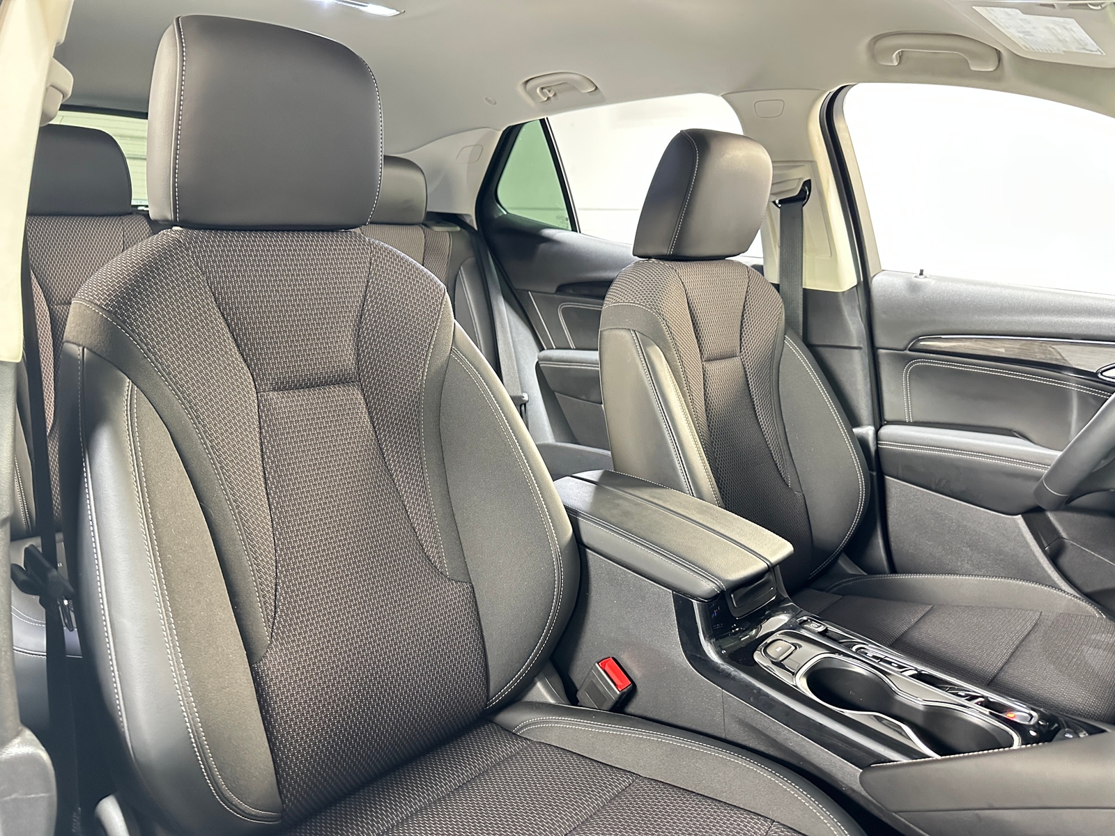 Thumbnail: 2022 Buick Envision - 2