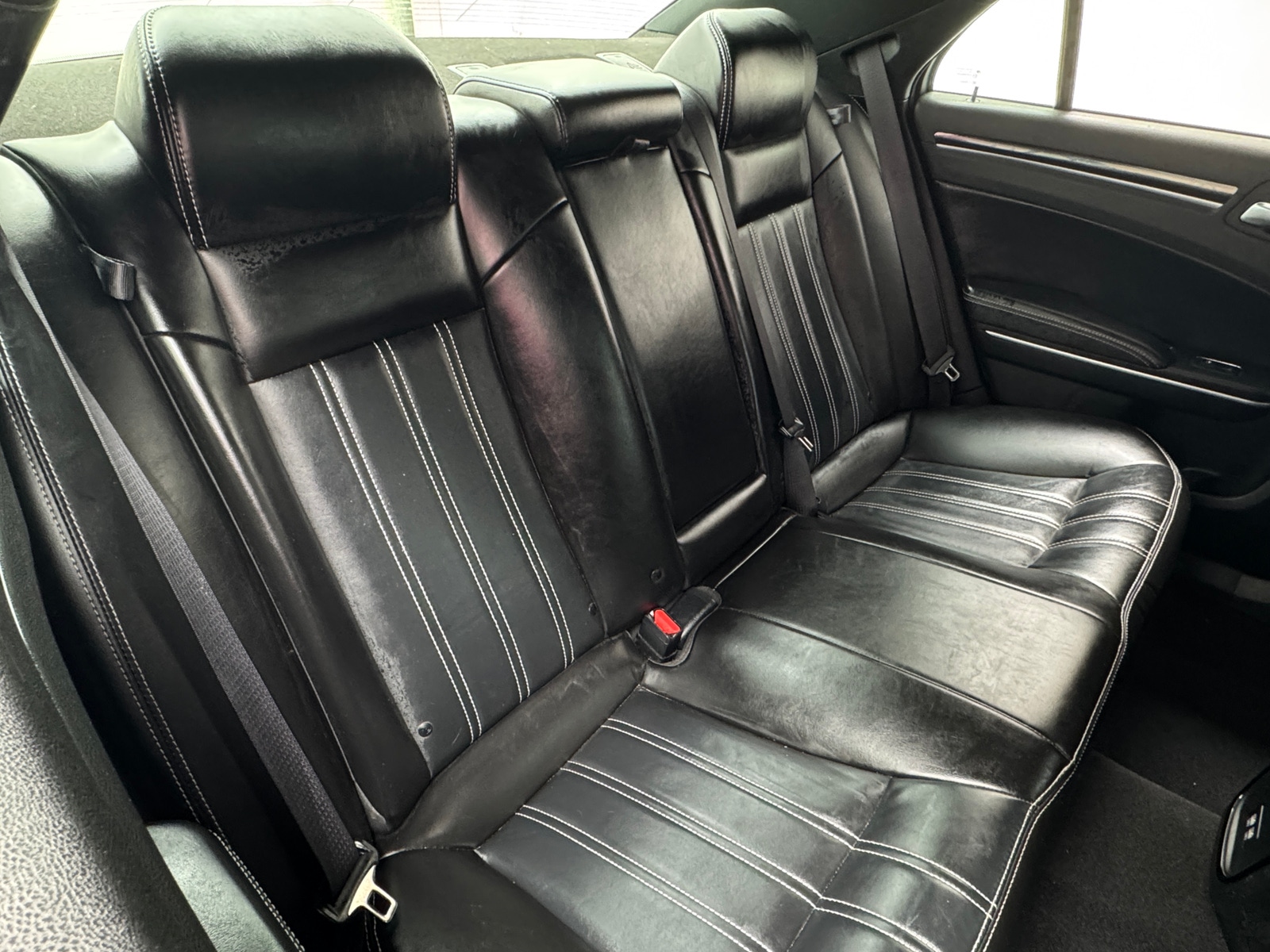 Thumbnail: 2023 Chrysler 300 - 5