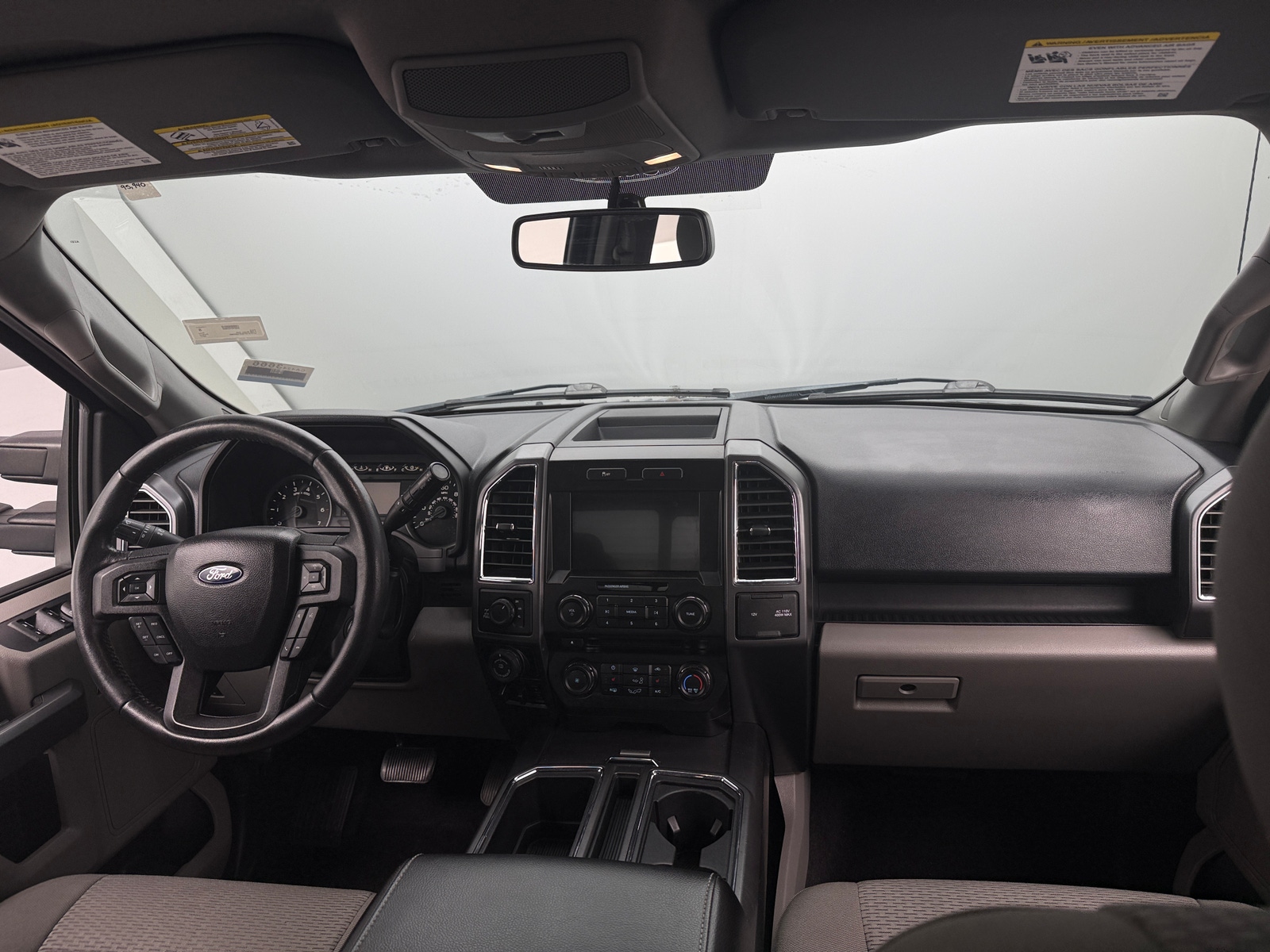 Thumbnail: 2017 Ford Econoline - 3