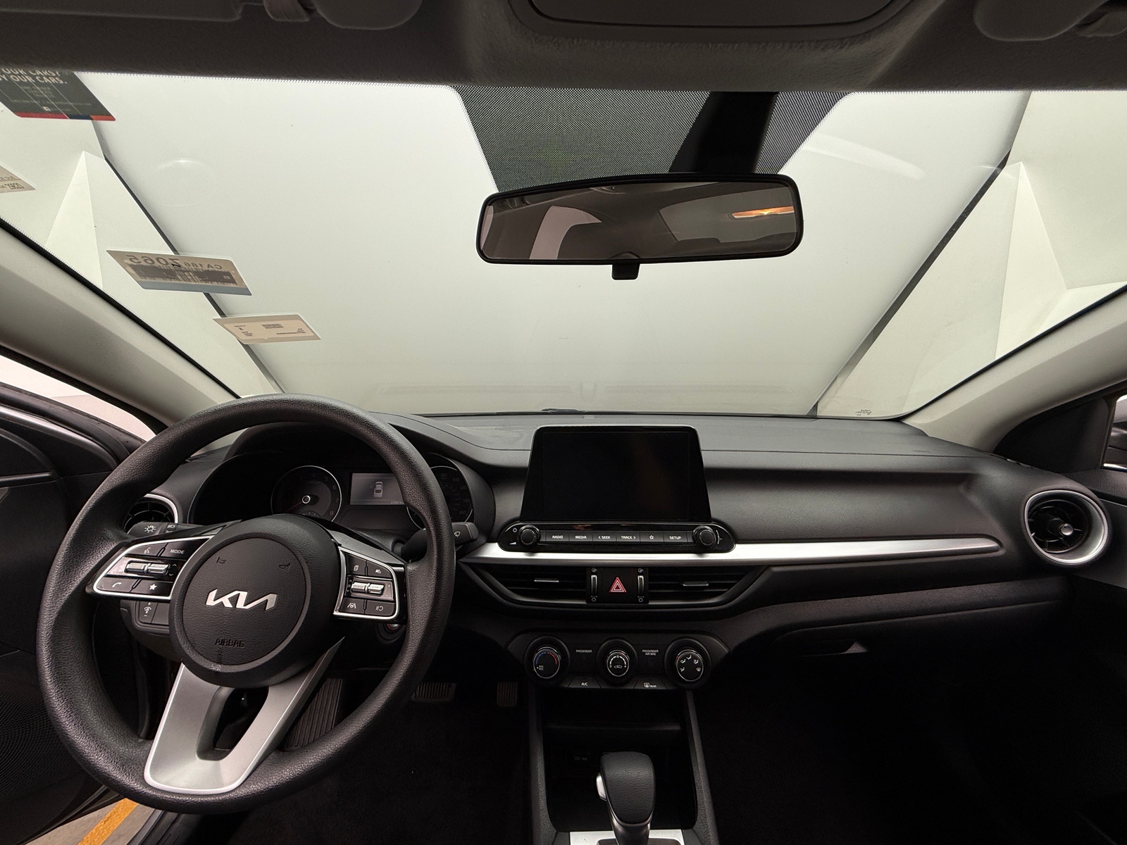 Thumbnail: 2024 Kia Forte - 3