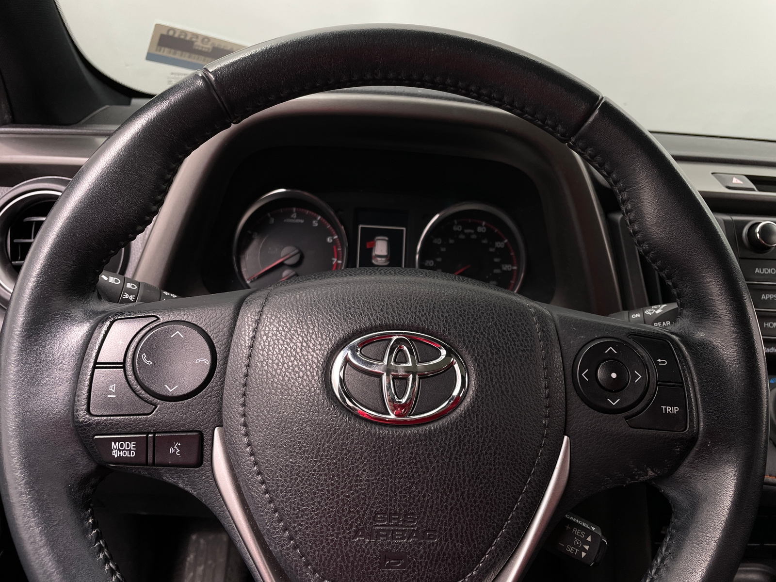 Thumbnail: 2016 Toyota RAV4 - 4