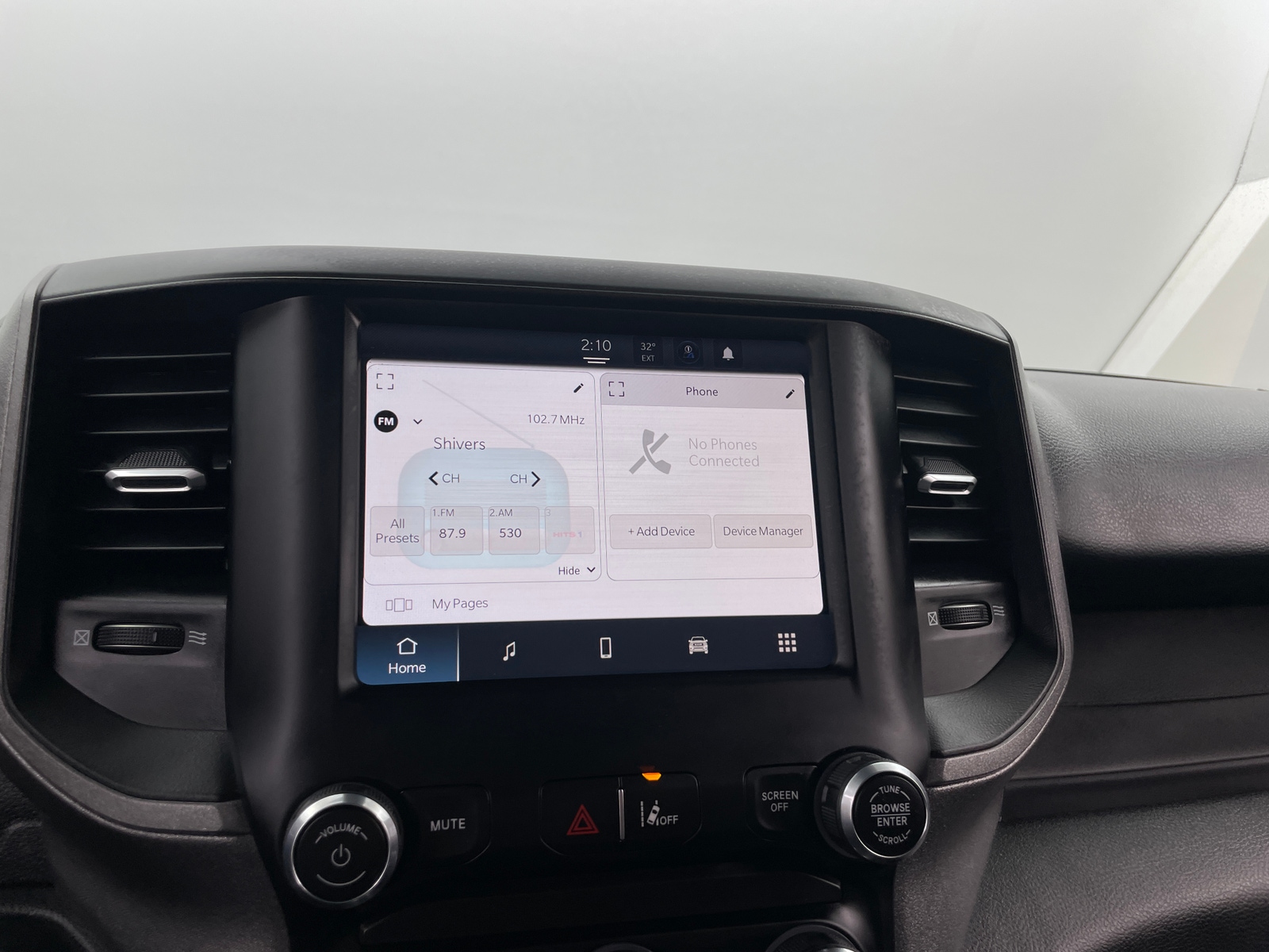 Thumbnail: 2024 RAM 1500 - 4