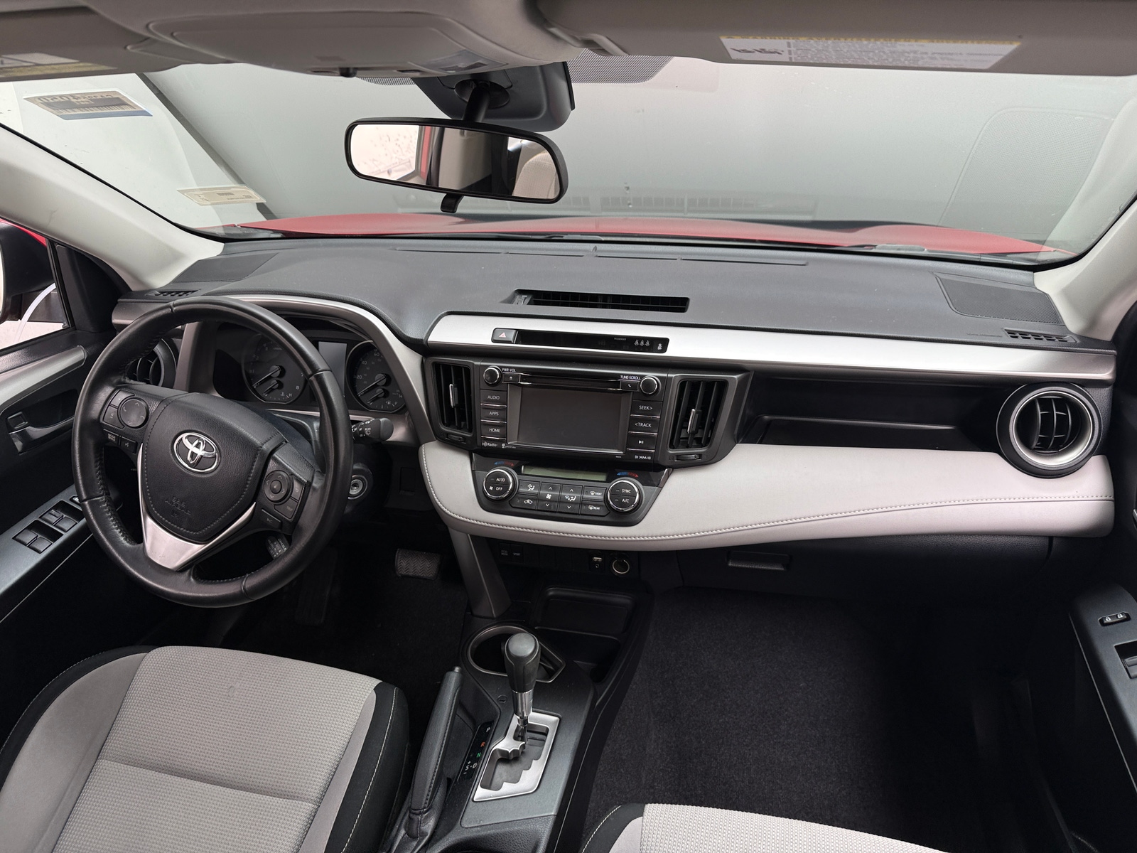 Thumbnail: 2017 Toyota RAV4 - 3