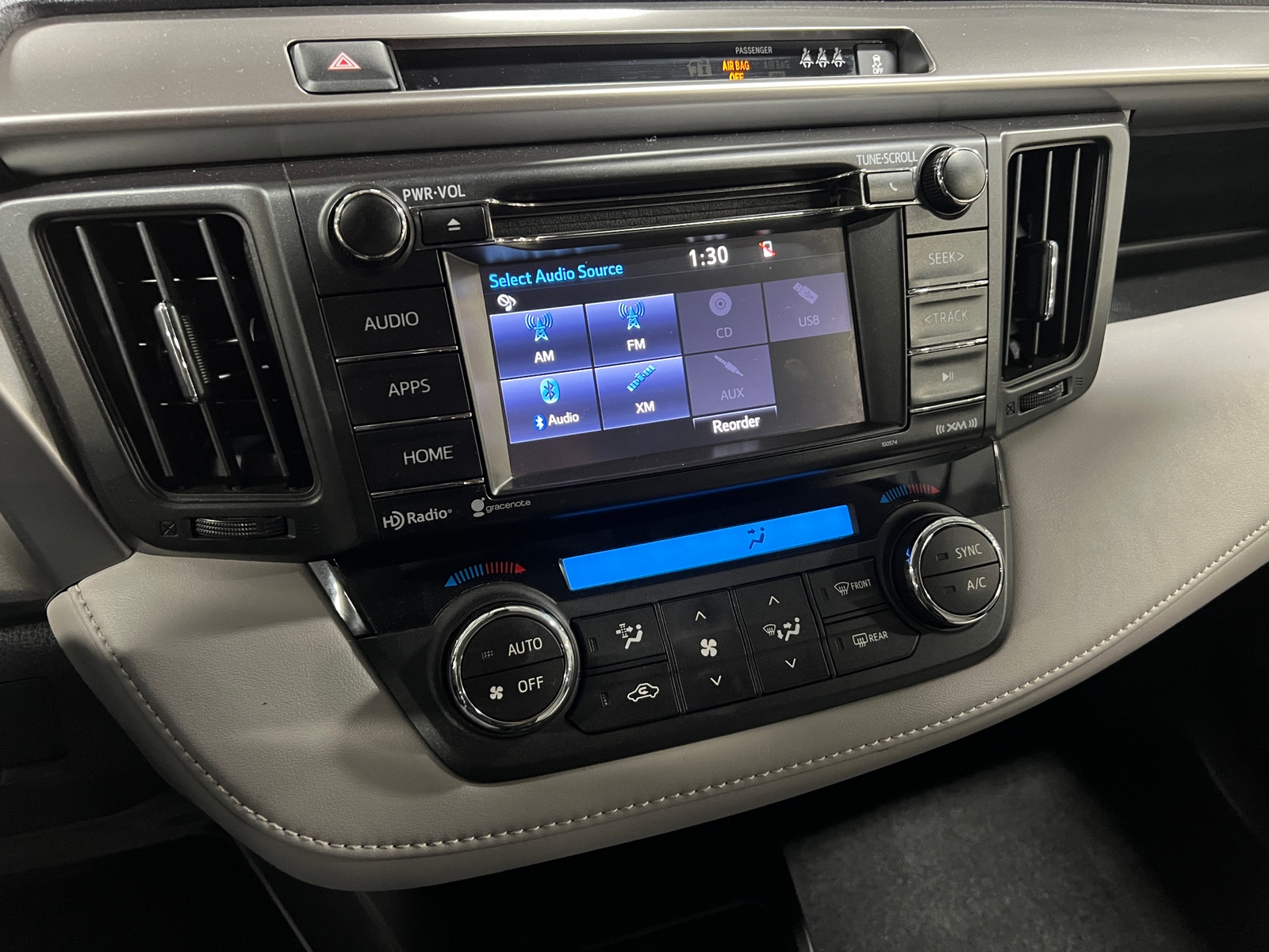 Thumbnail: 2017 Toyota RAV4 - 4