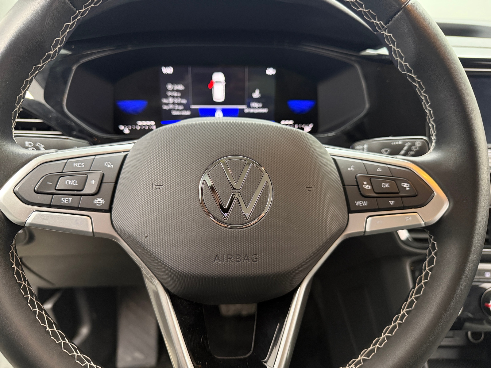 Thumbnail: 2023 Volkswagen Taos - 5