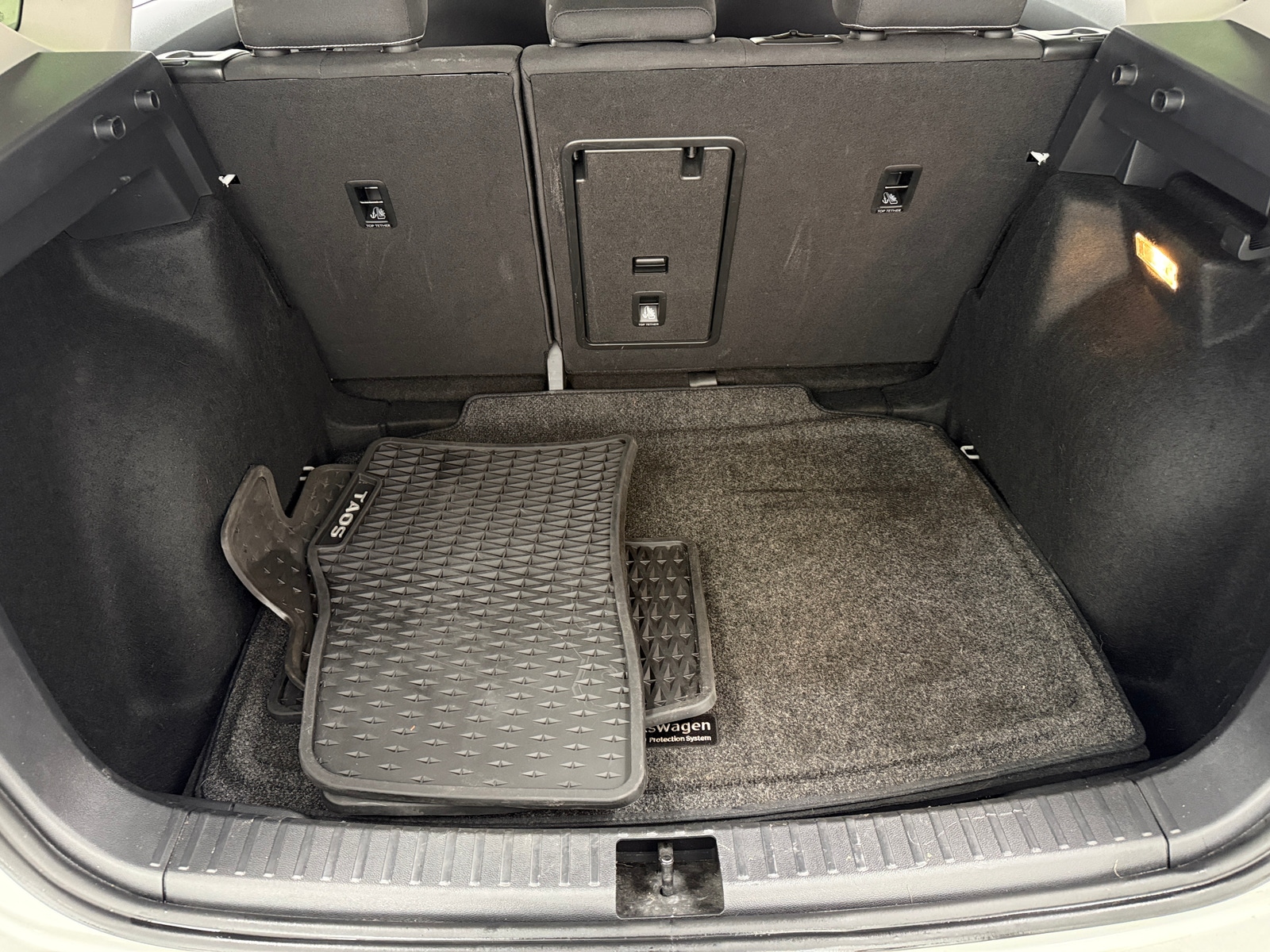 Thumbnail: 2023 Volkswagen Taos - 7