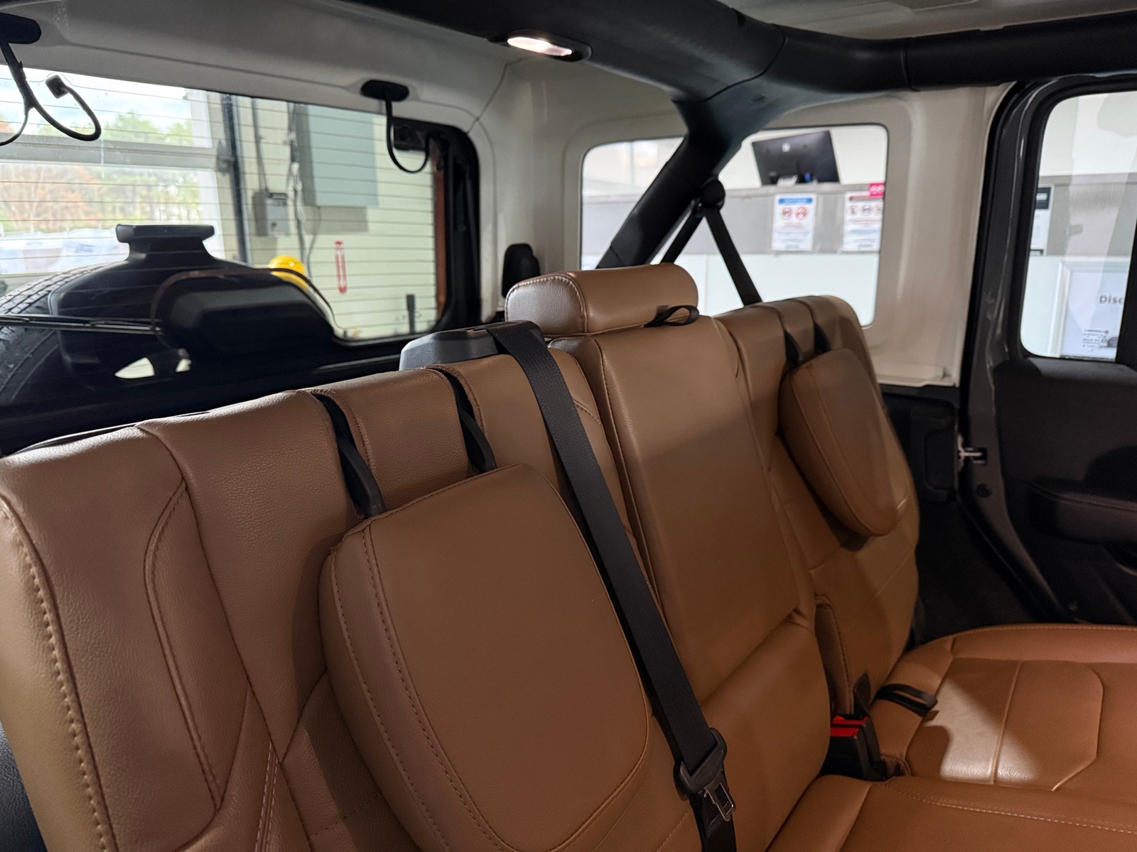 Thumbnail: 2022 Jeep Wrangler - 5