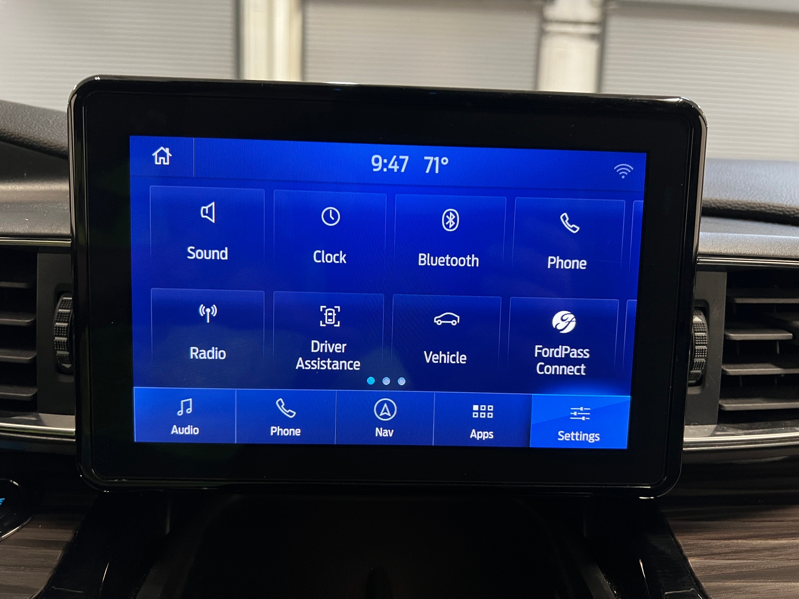 Thumbnail: 2023 Ford Explorer - 3