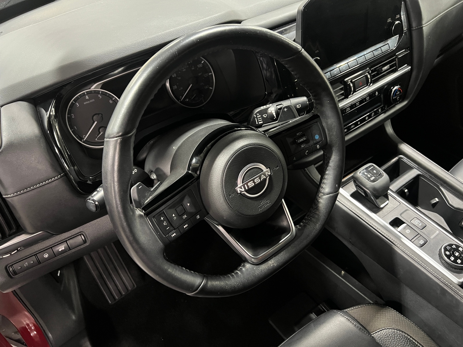 Thumbnail: 2023 Nissan Pathfinder - 4