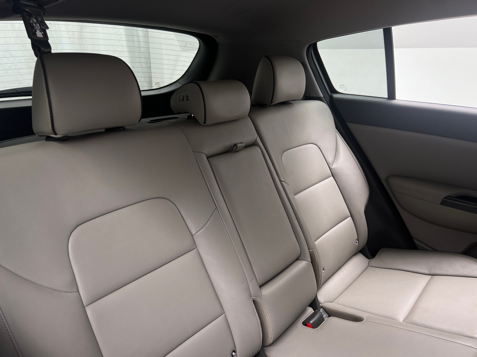 Thumbnail: 2017 Kia Sportage - 5