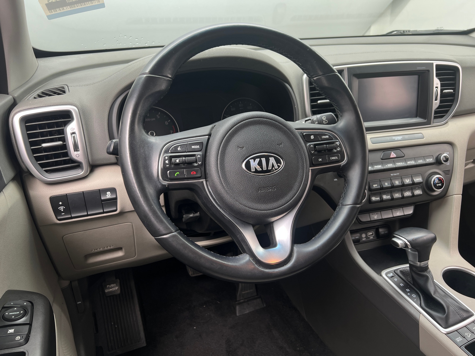 Thumbnail: 2017 Kia Sportage - 4