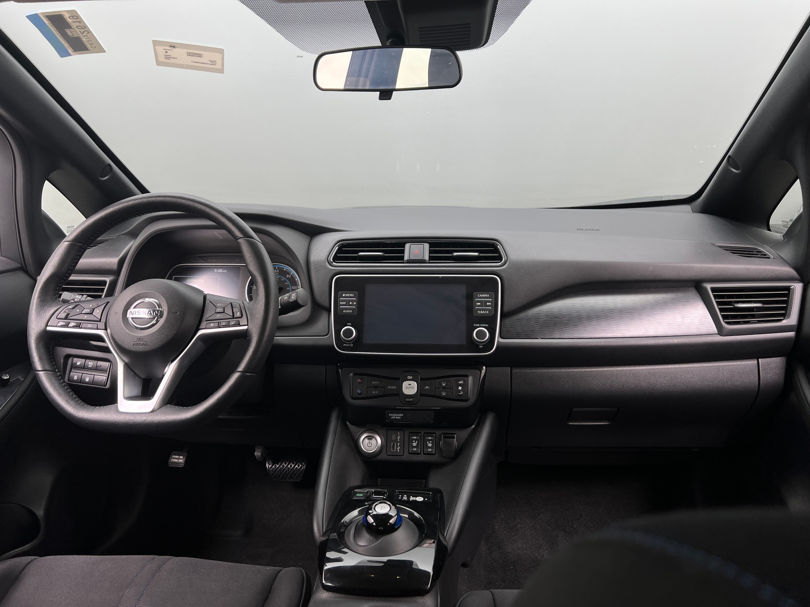 Thumbnail: 2022 Nissan Leaf - 3