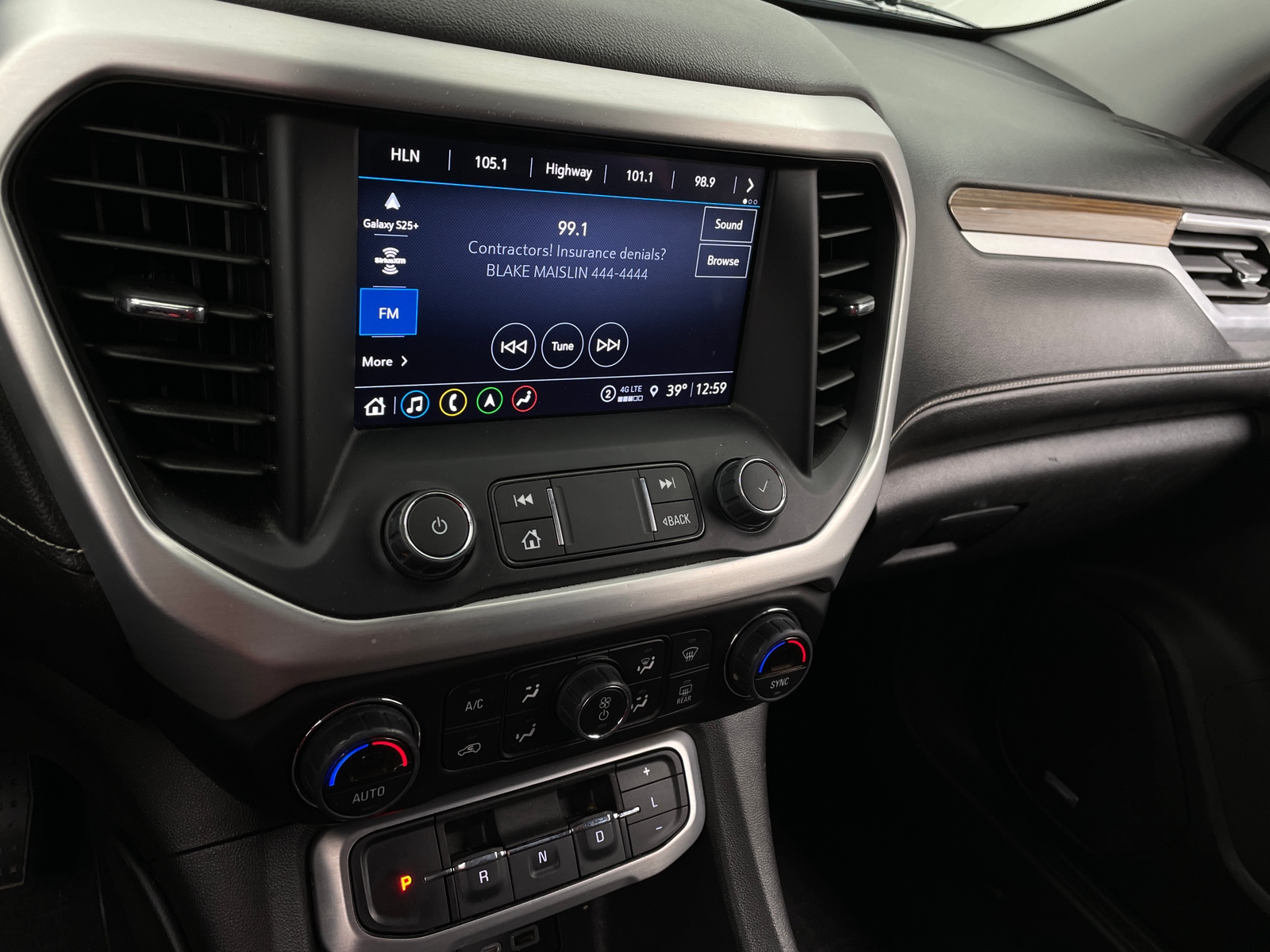 Thumbnail: 2023 GMC Acadia - 4