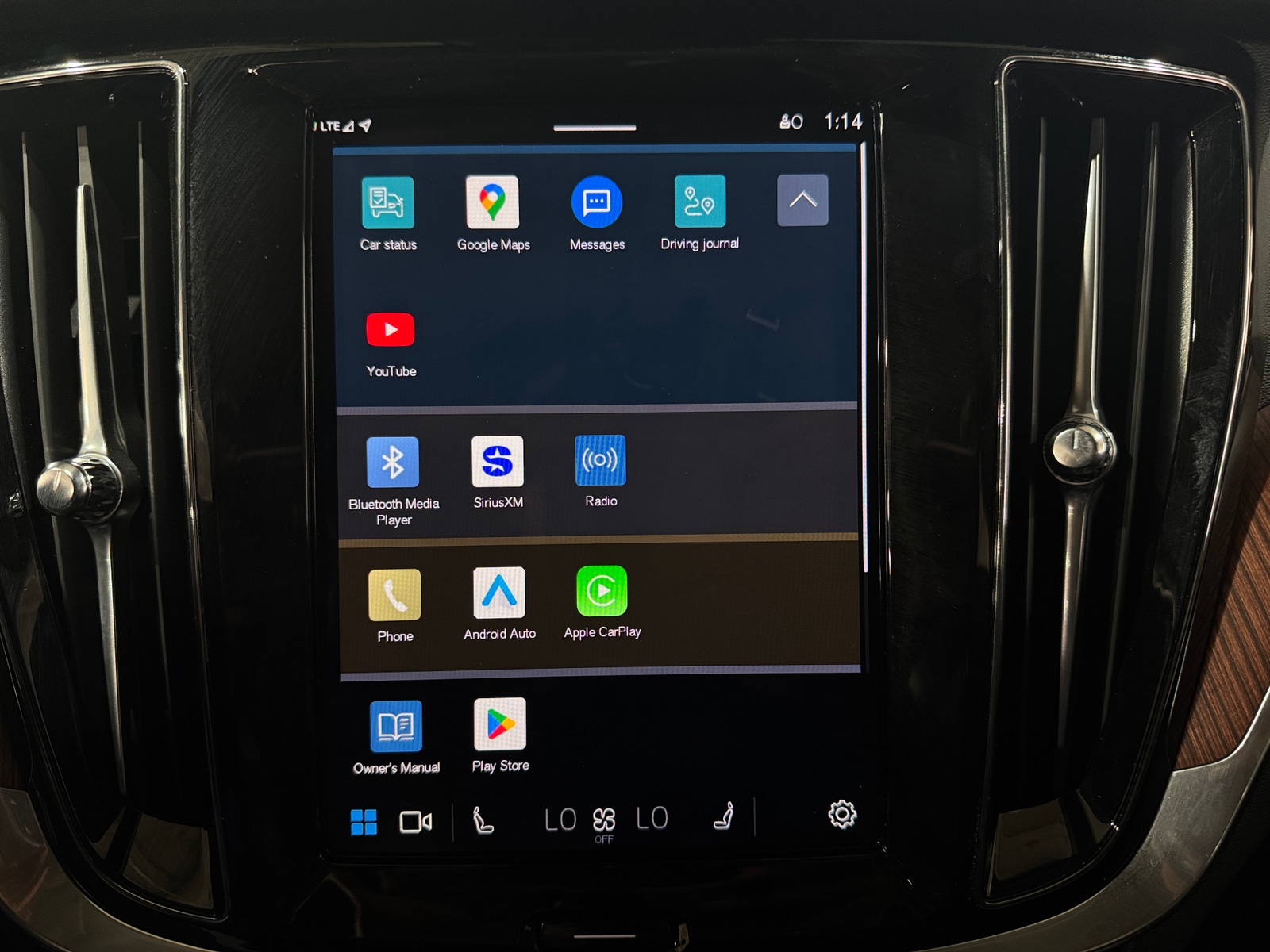 Thumbnail: 2025 Volvo V60 - 3