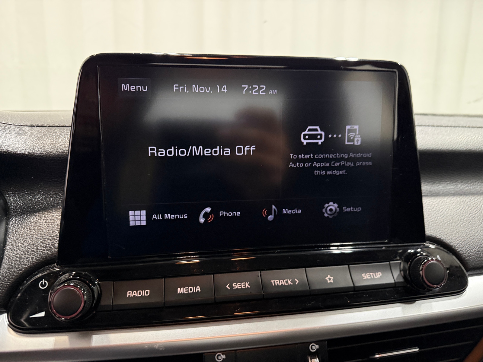 Thumbnail: 2023 Kia Forte - 4