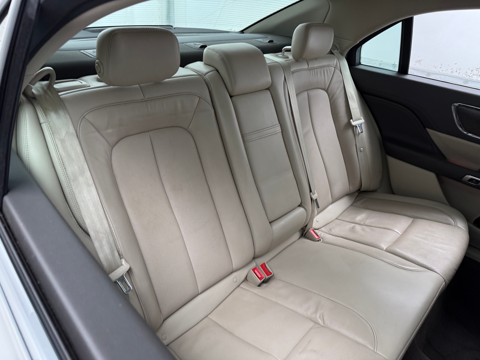 Thumbnail: 2018 Lincoln Continental - 5