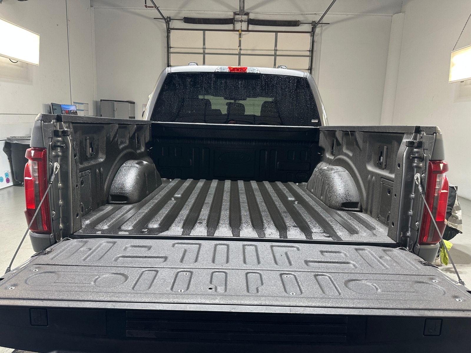 Thumbnail: 2024 Ford Econoline - 7