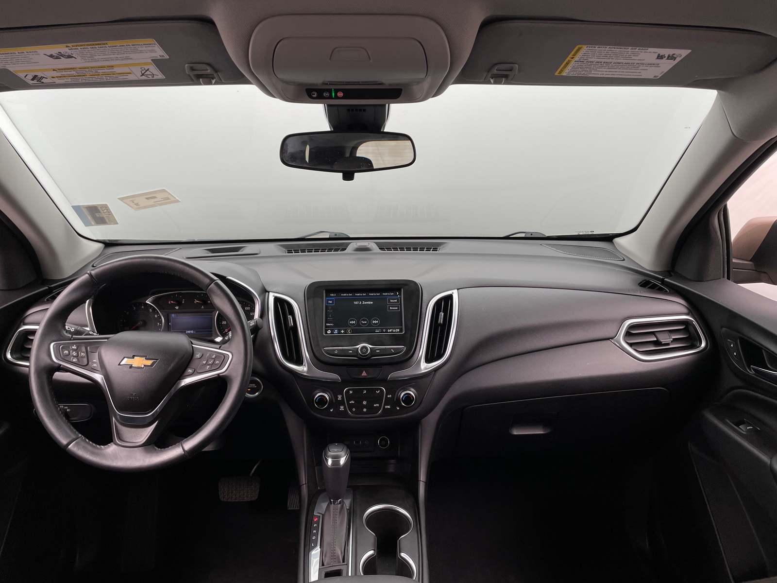Thumbnail: 2019 Chevrolet Equinox - 3