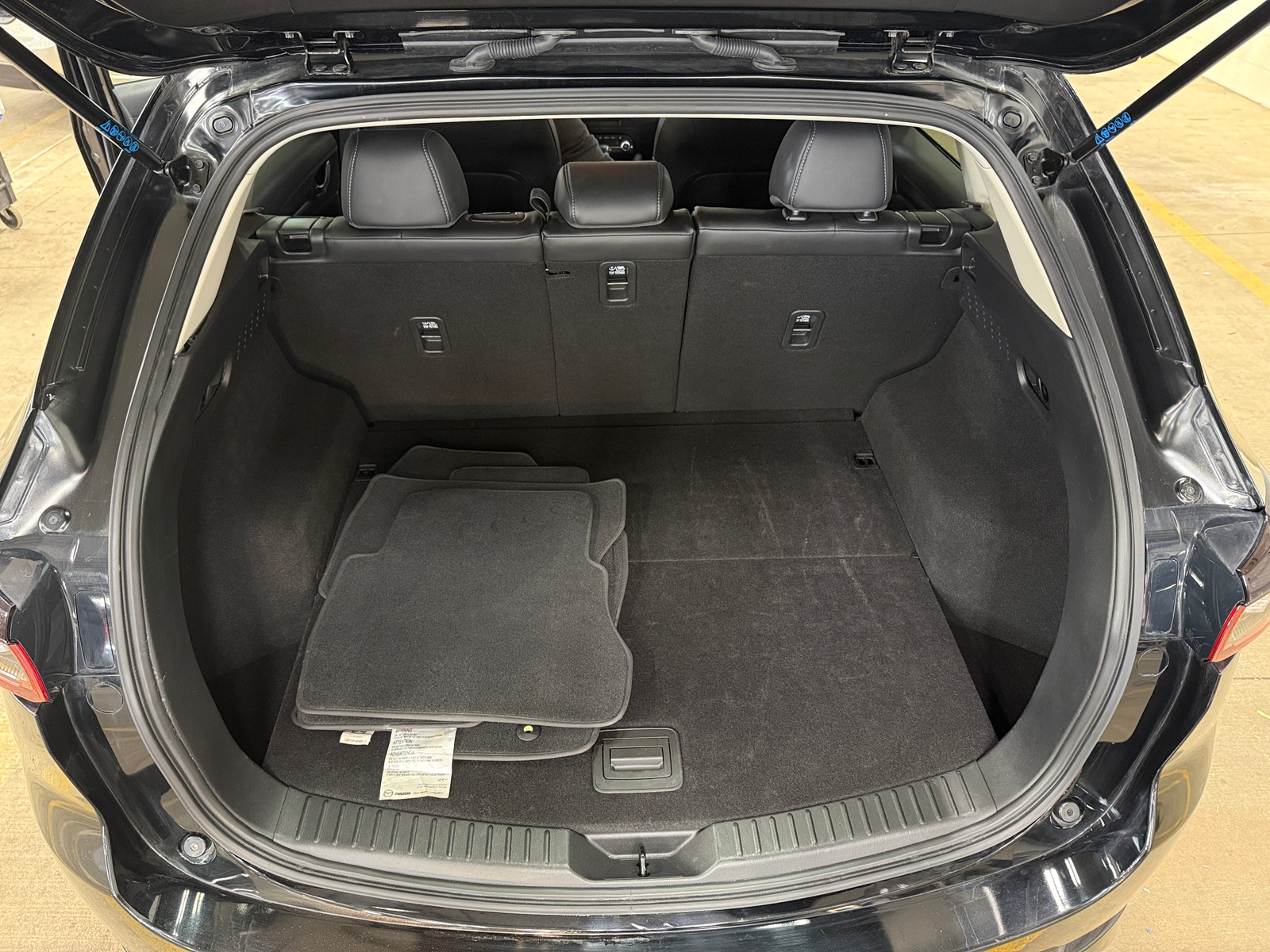 Thumbnail: 2025 Mazda CX-5 - 6