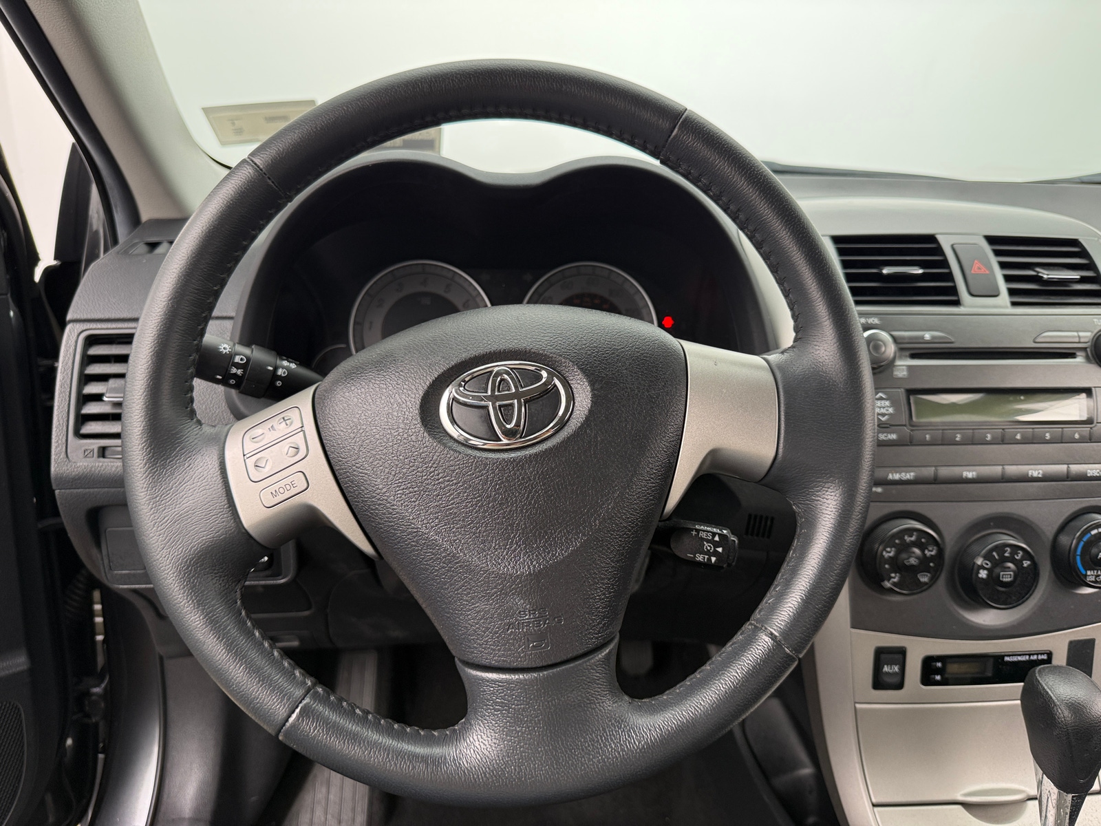 Thumbnail: 2010 Toyota Corolla - 5