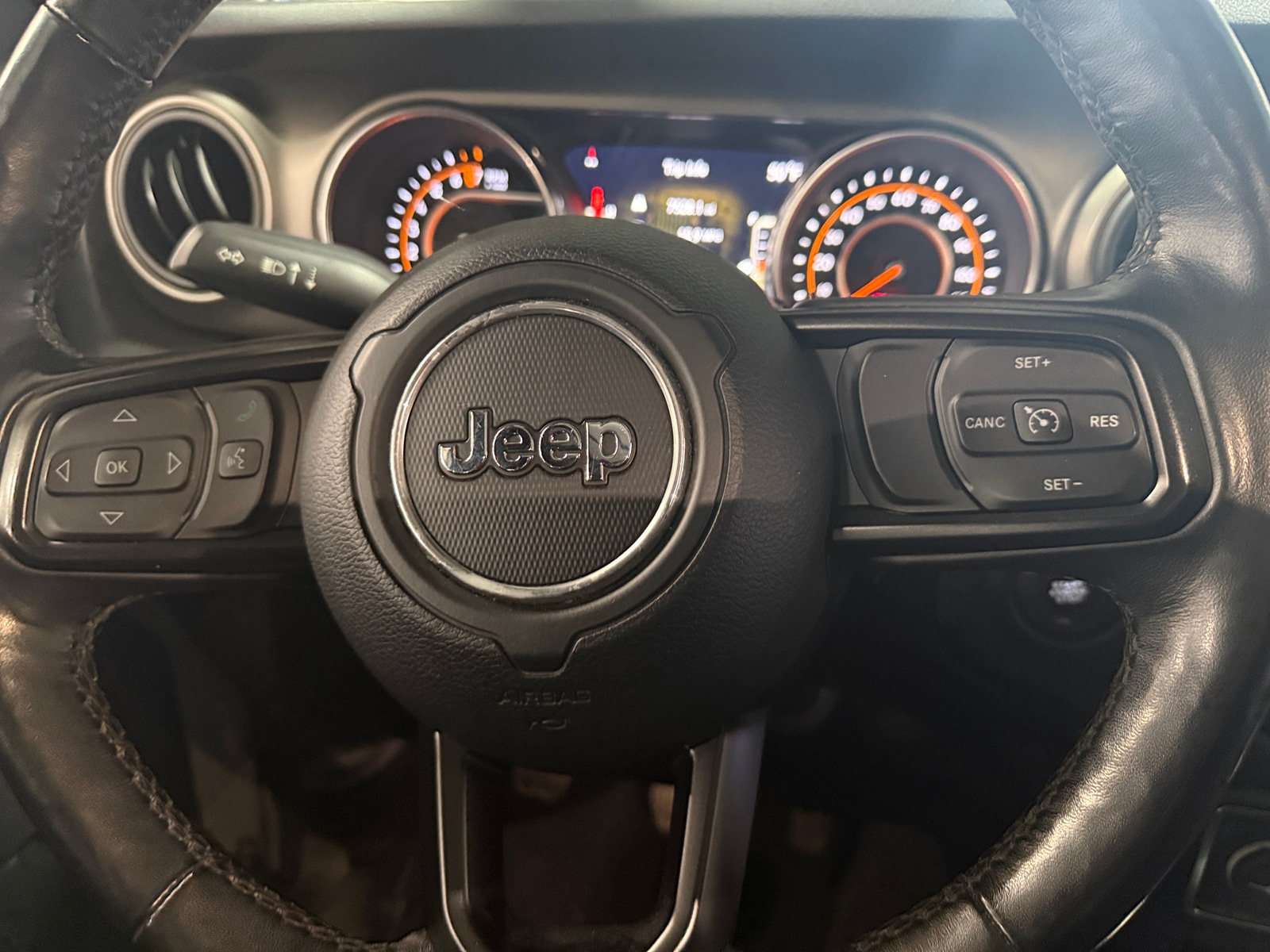 Thumbnail: 2019 Jeep Wrangler - 5