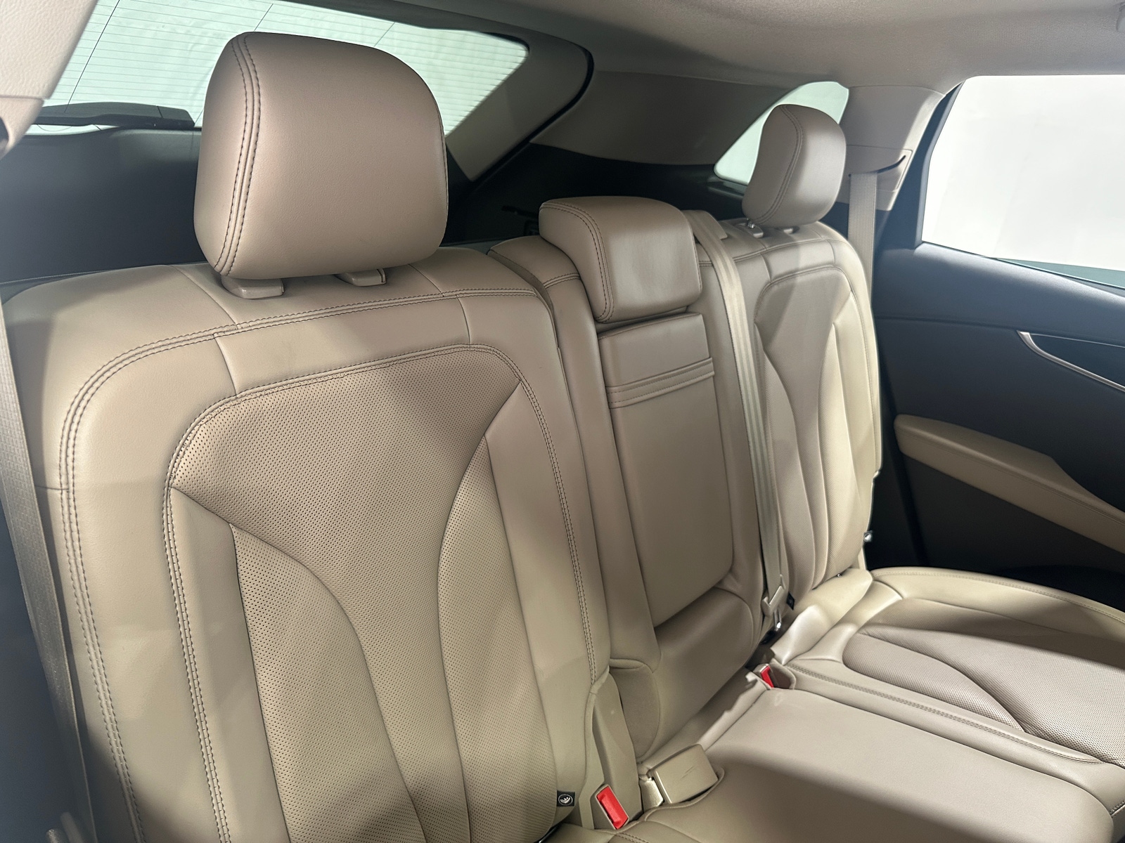 Thumbnail: 2022 Lincoln Nautilus - 5