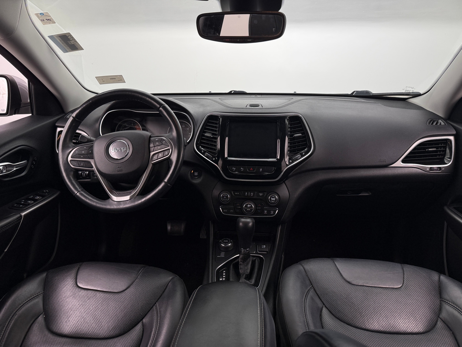 Thumbnail: 2019 Jeep Cherokee - 2