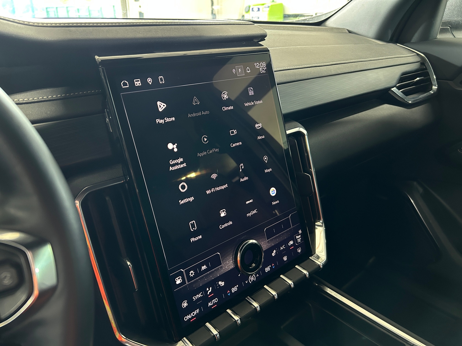 Thumbnail: 2024 GMC Acadia - 3