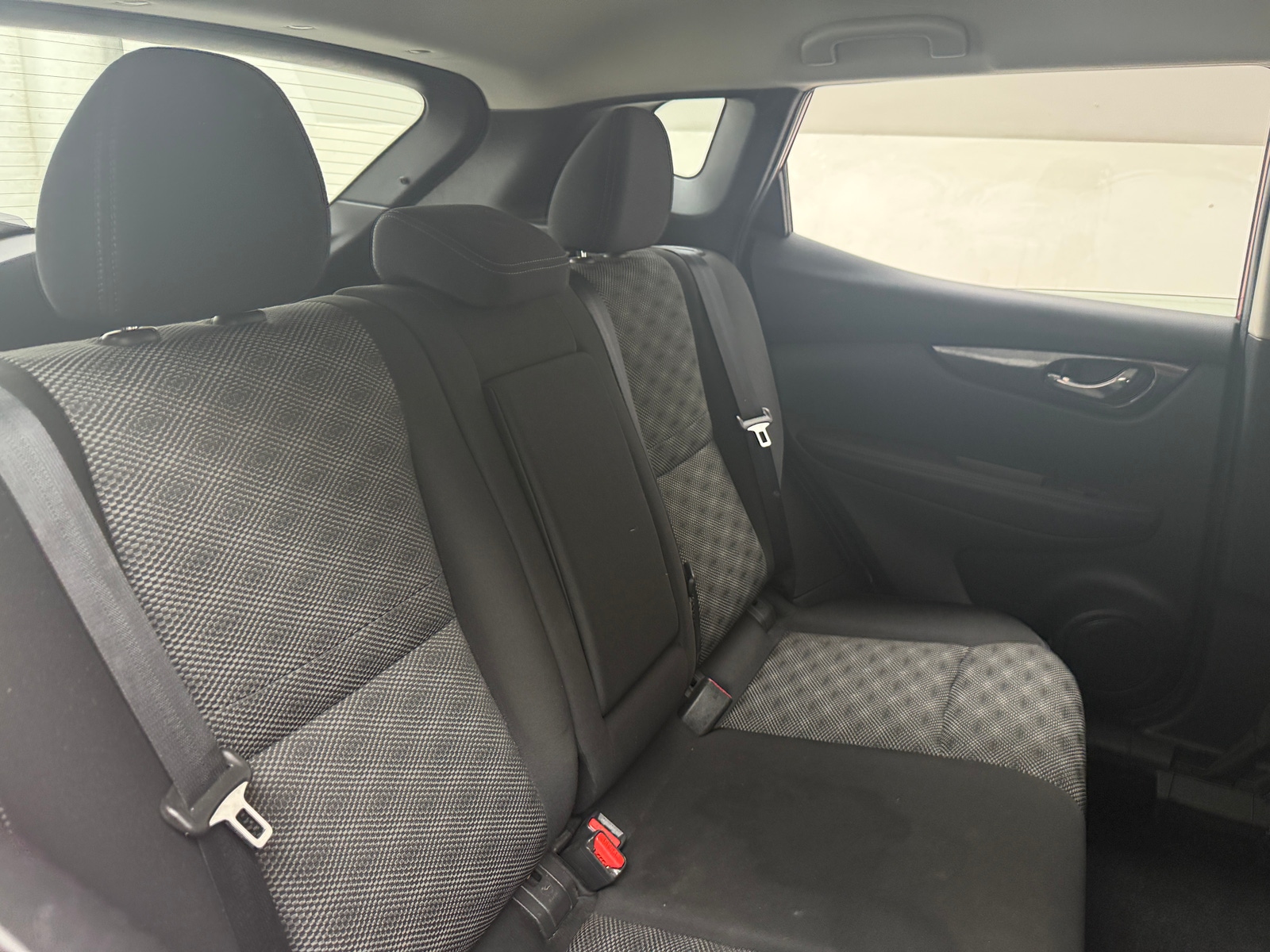 Thumbnail: 2018 Nissan Rogue Sport - 6