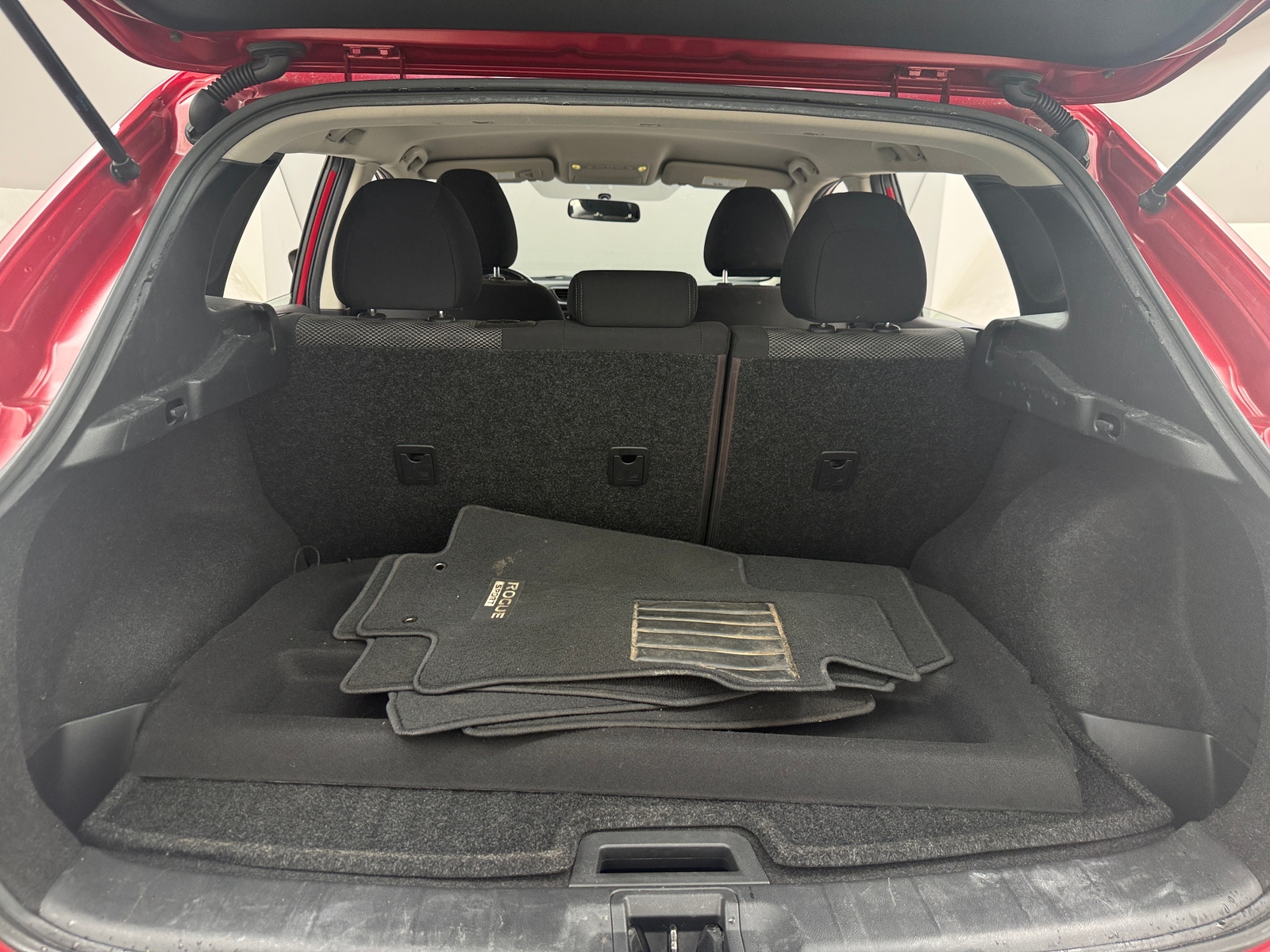 Thumbnail: 2018 Nissan Rogue Sport - 3