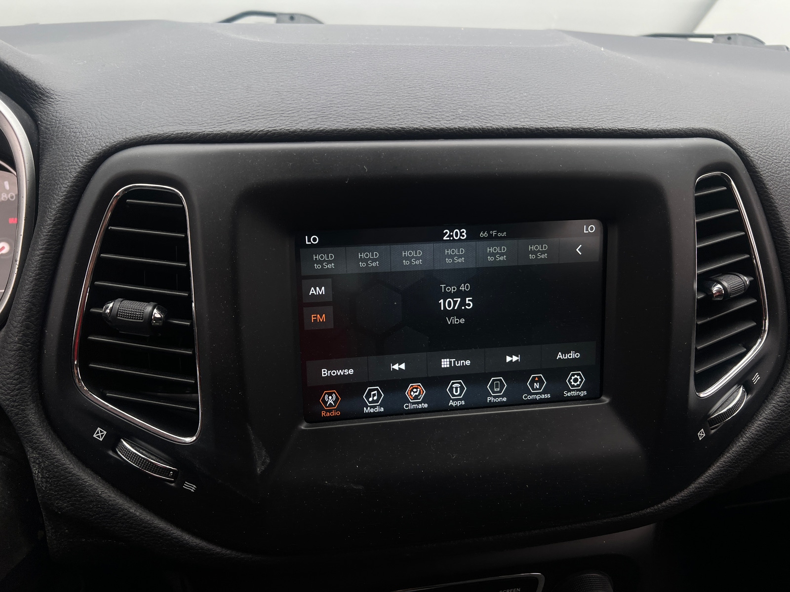 Thumbnail: 2020 Jeep Compass - 4