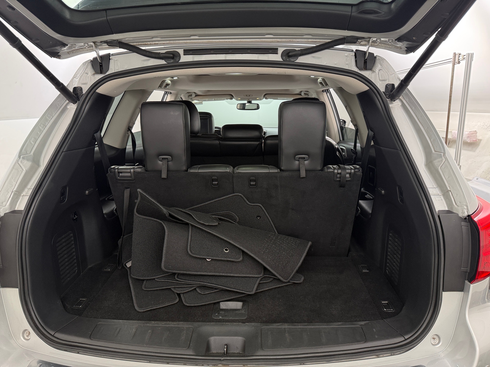 Thumbnail: 2017 Nissan Pathfinder - 6