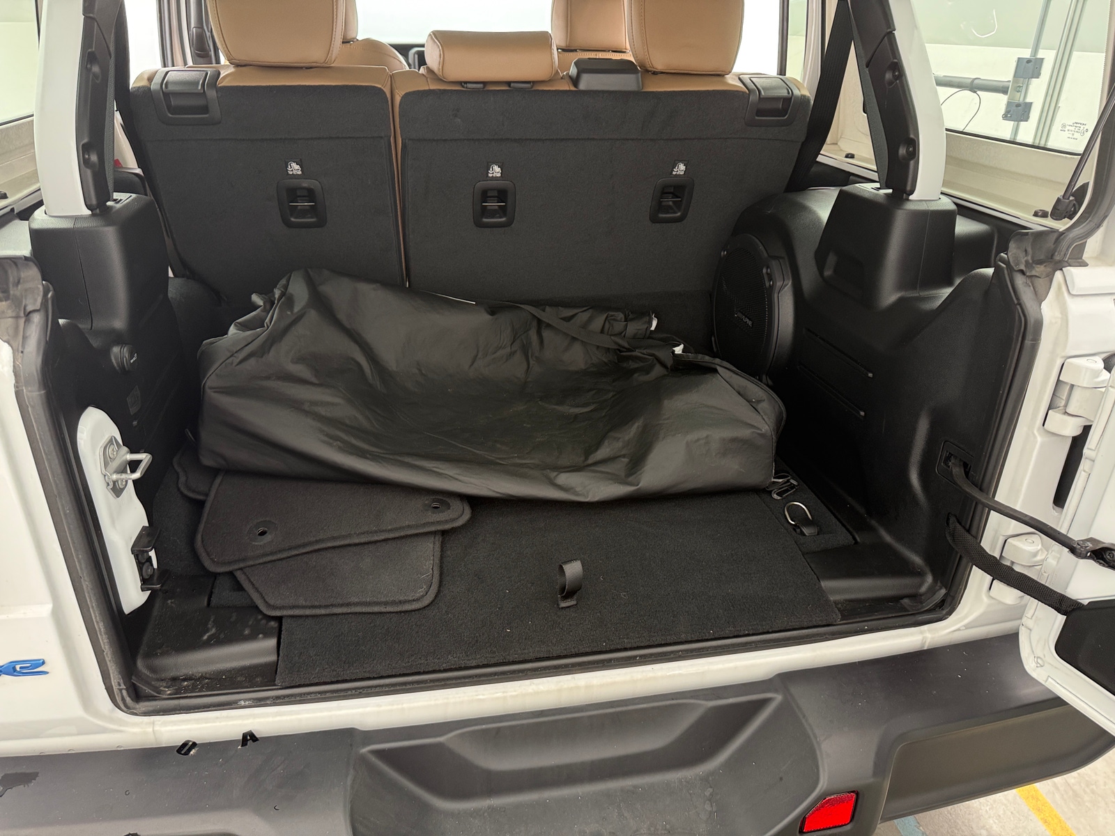 Thumbnail: 2023 Jeep Wrangler - 6