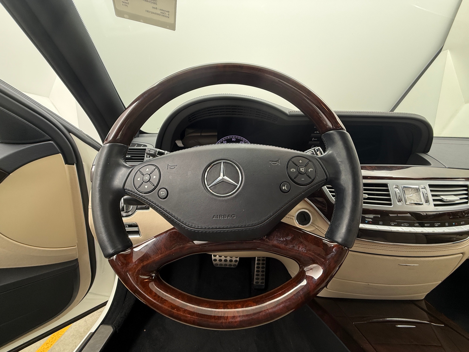 Thumbnail: 2013 Mercedes-Benz S-Class - 4