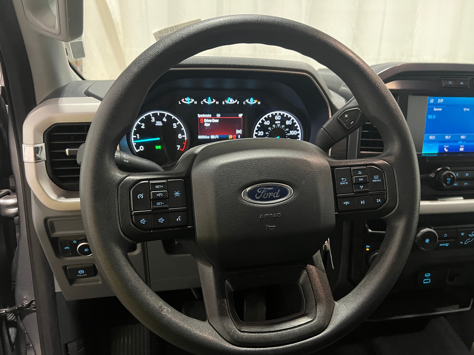 Thumbnail: 2023 Ford Econoline - 5