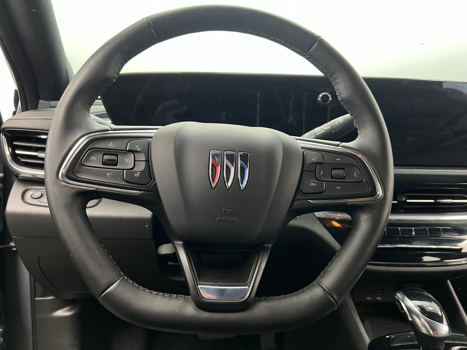 Thumbnail: 2024 Buick Envista - 4