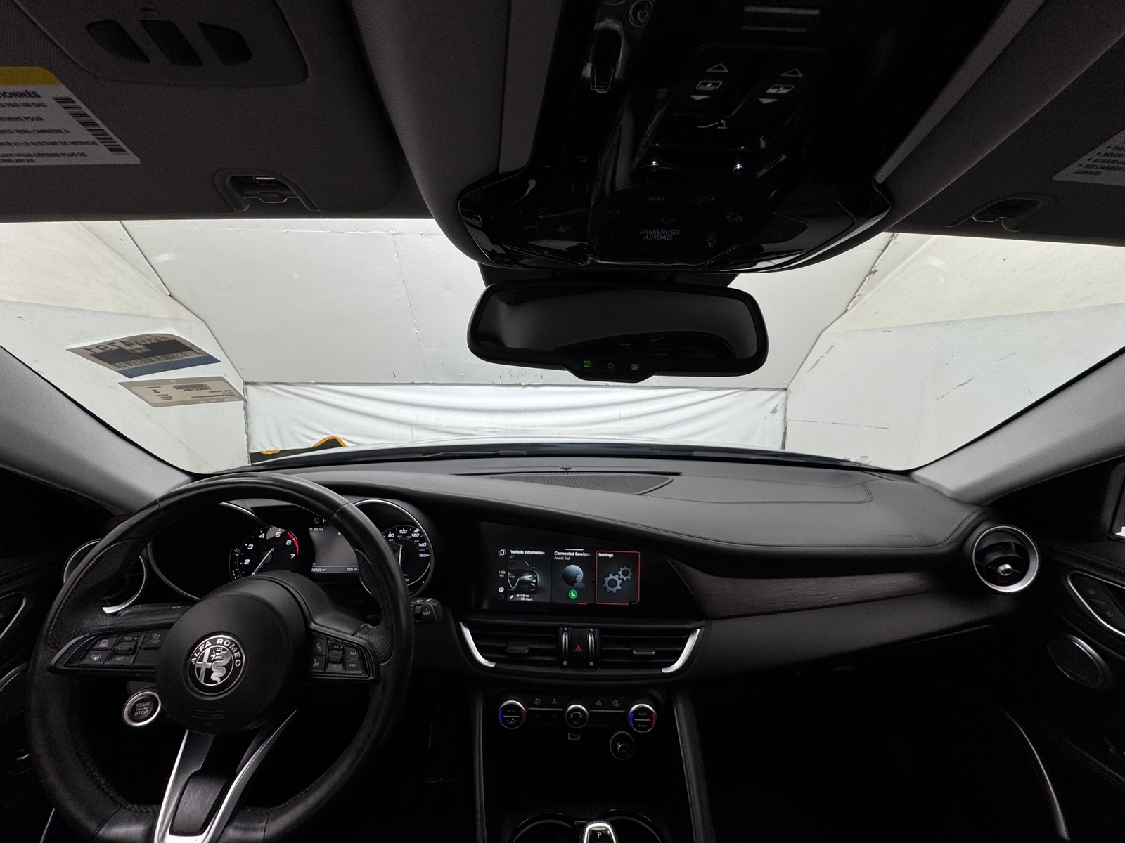 Thumbnail: 2021 Alfa Romeo Giulia - 2